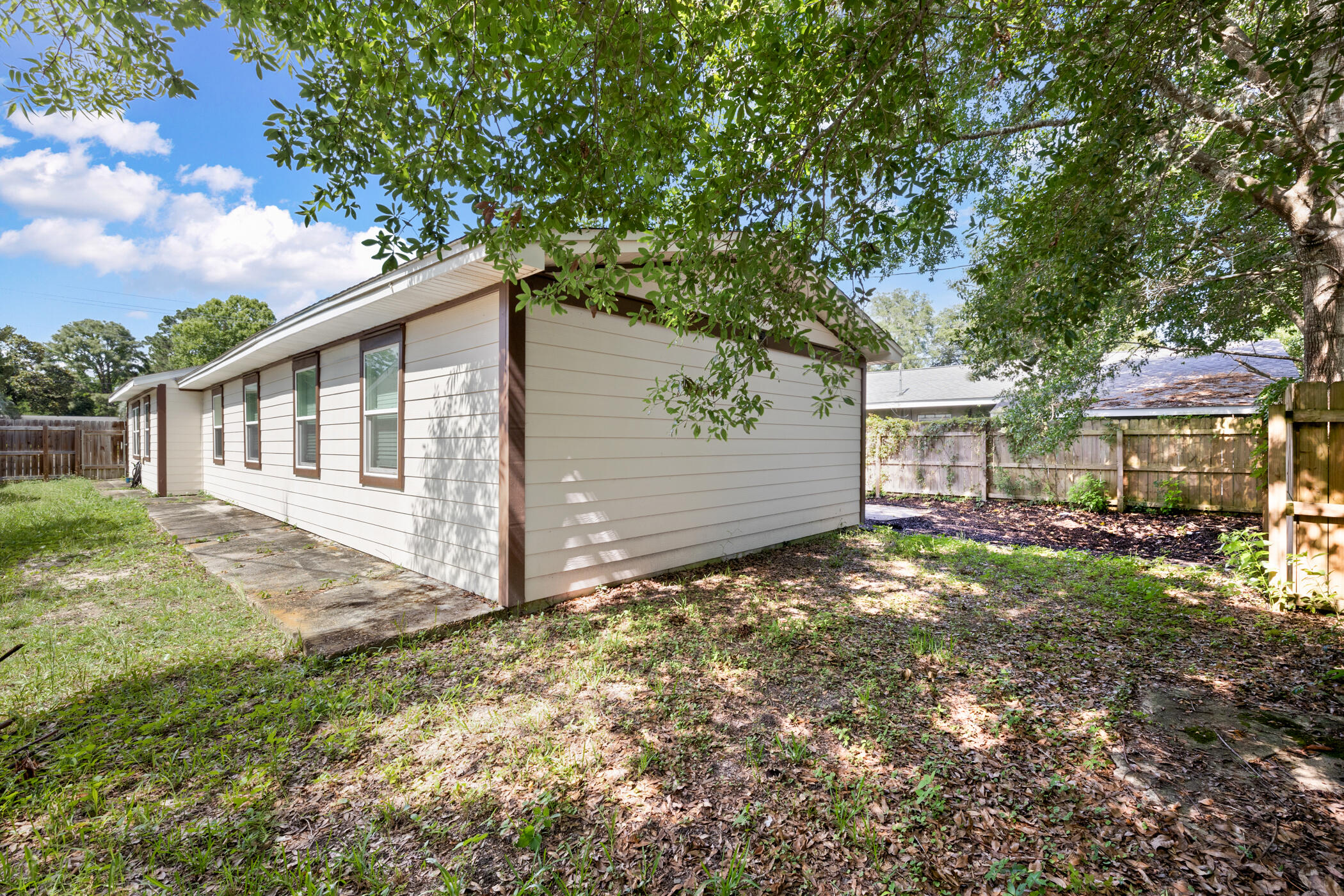423 Green Acres Road Fort Walton Beach FL 32547
