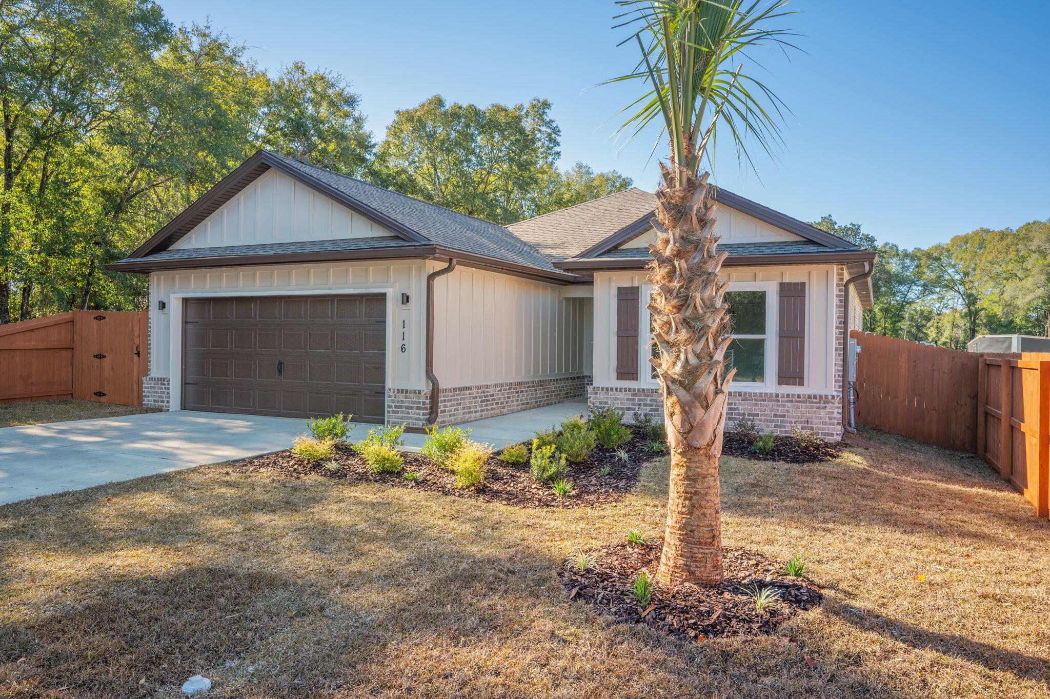 Crestview FL, 116 N Savage Street