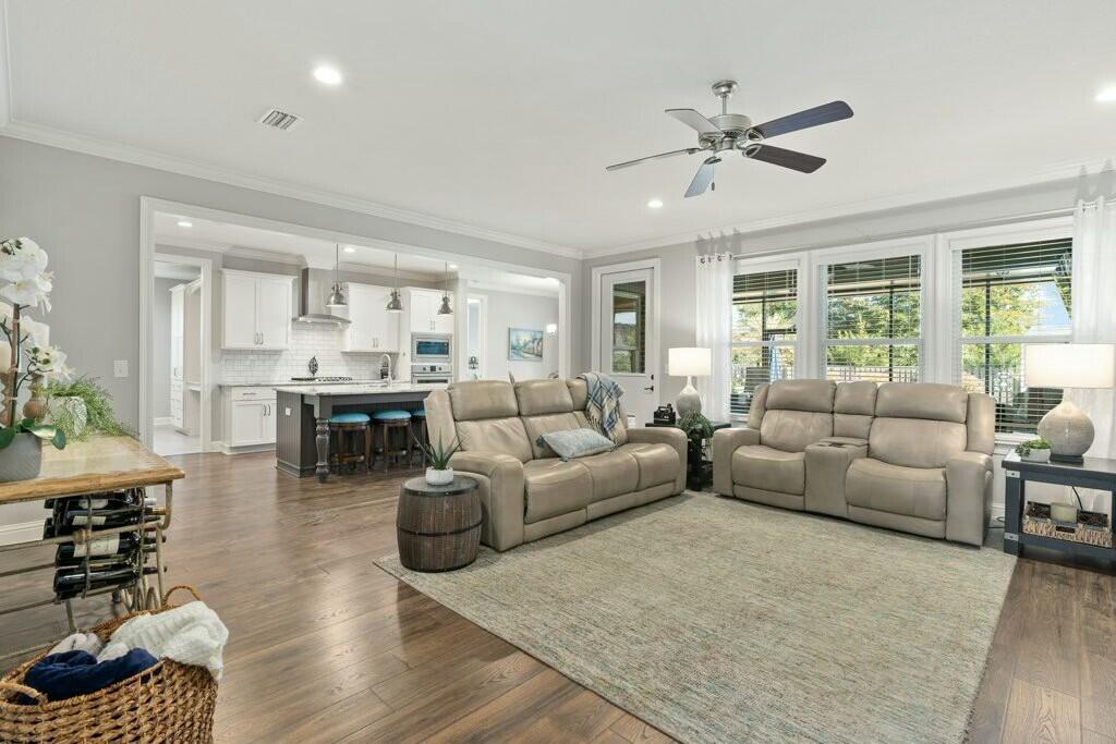 208 Meadow Lake Drive Freeport FL 32439