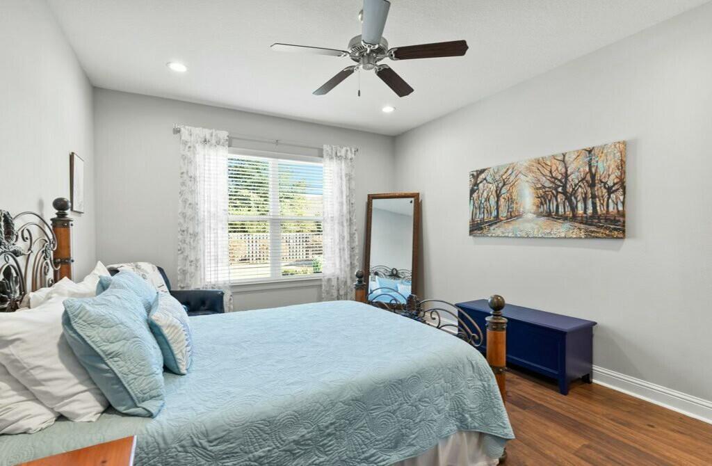 208 Meadow Lake Drive Freeport FL 32439