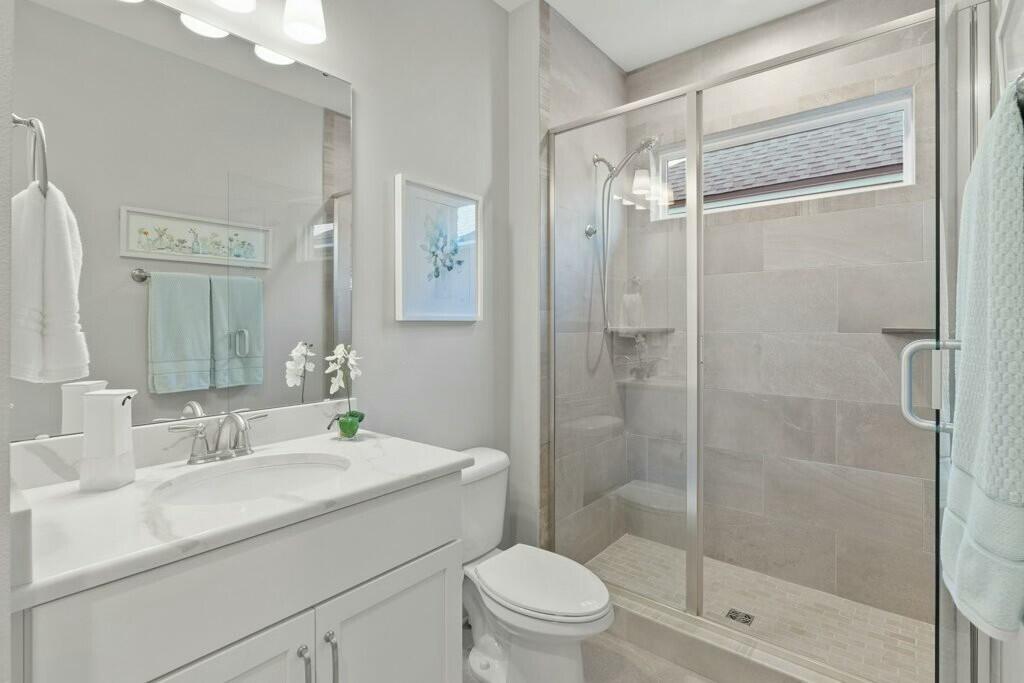 208 Meadow Lake Drive Freeport FL 32439