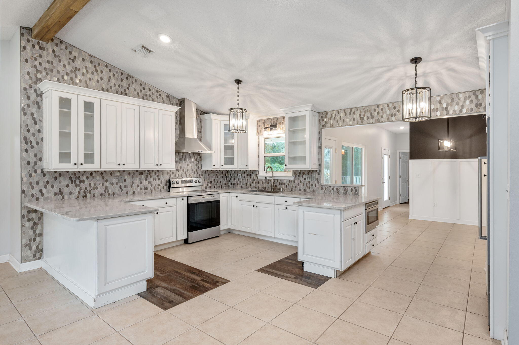 6056 Garden City Road Crestview FL 32539