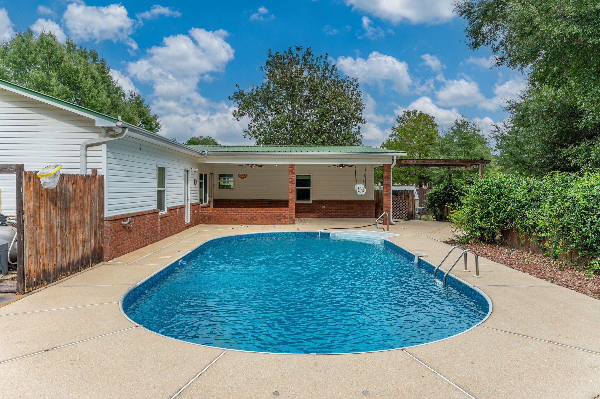 6056 Garden City Road Crestview FL 32539