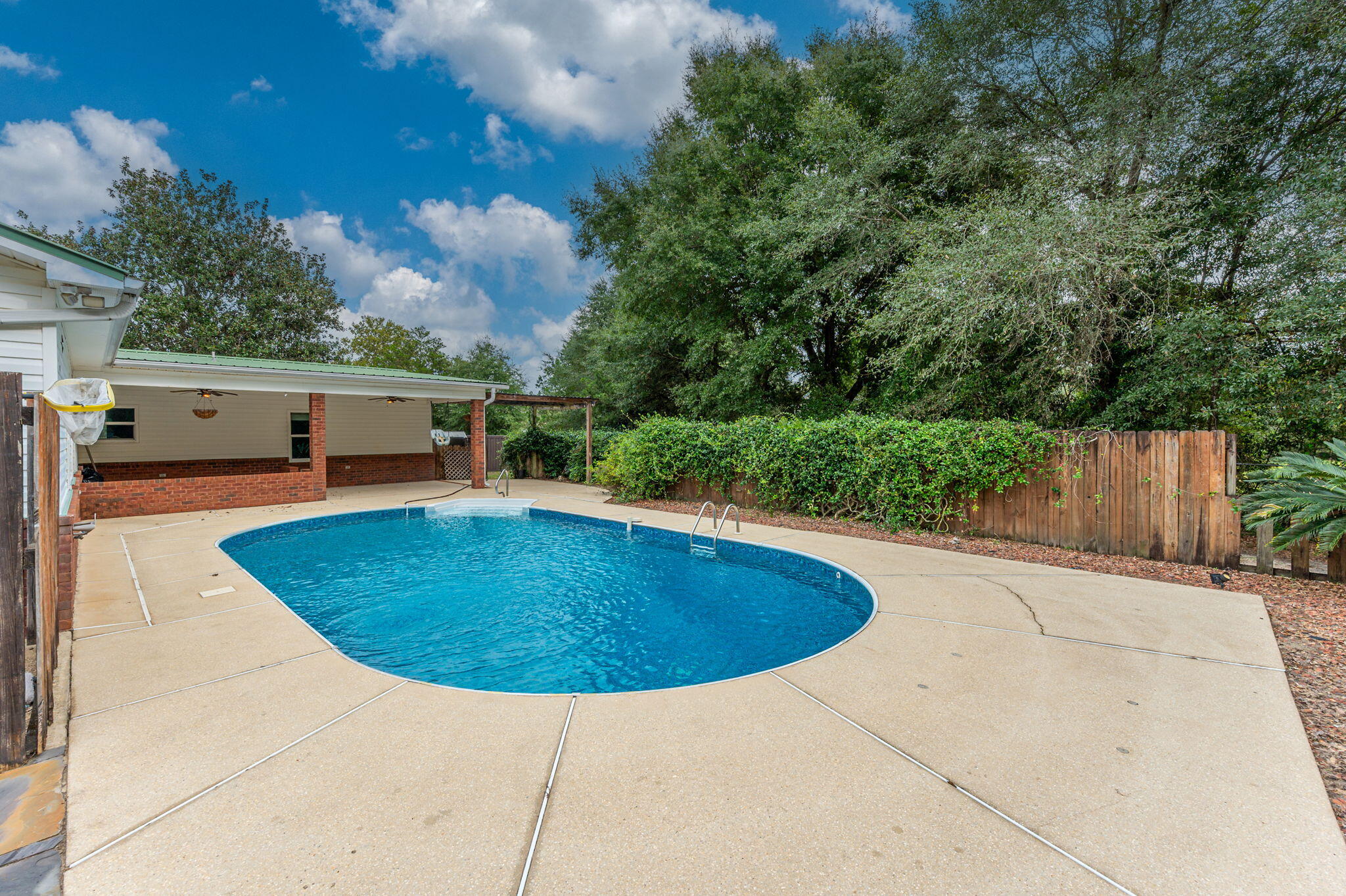 6056 Garden City Road Crestview FL 32539