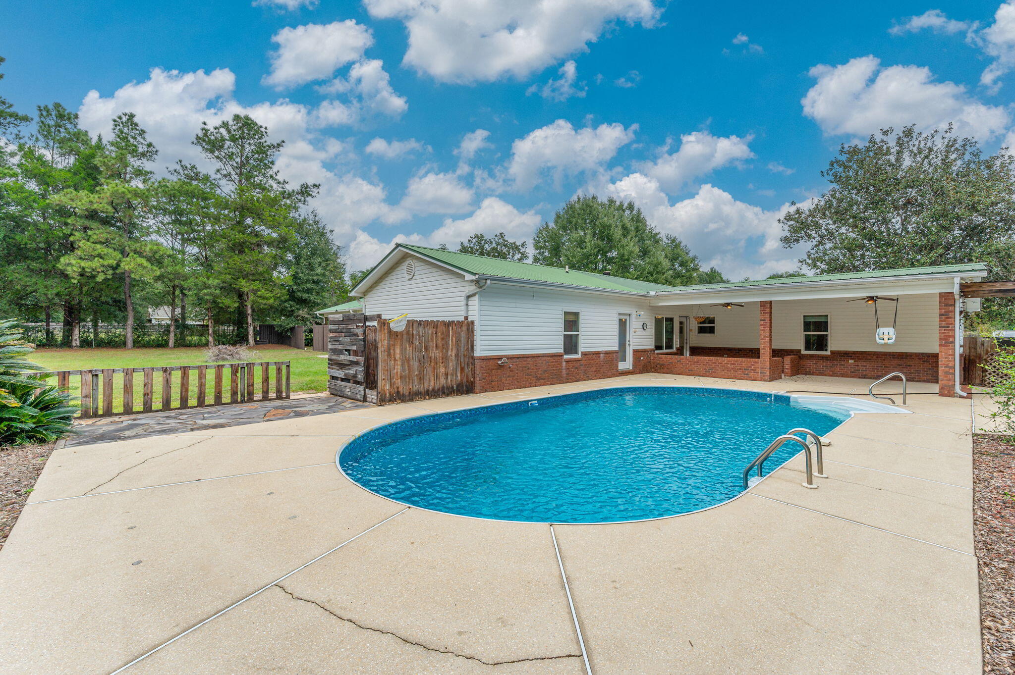 6056 Garden City Road Crestview FL 32539