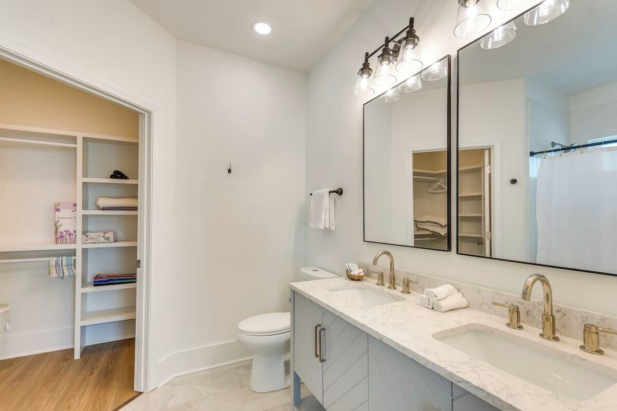 7349 Grand Navarre Bldv Boulevard Navarre FL 32566