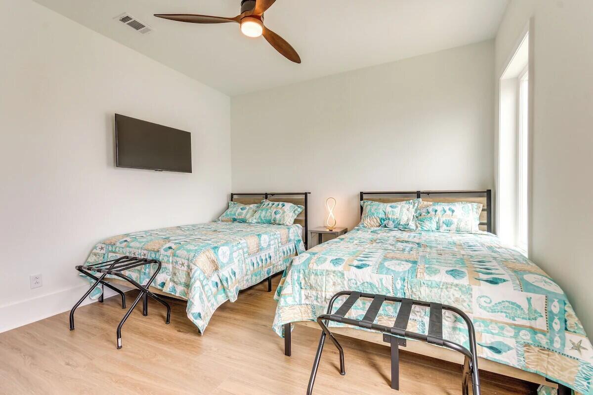 7349 Grand Navarre Bldv Boulevard Navarre FL 32566