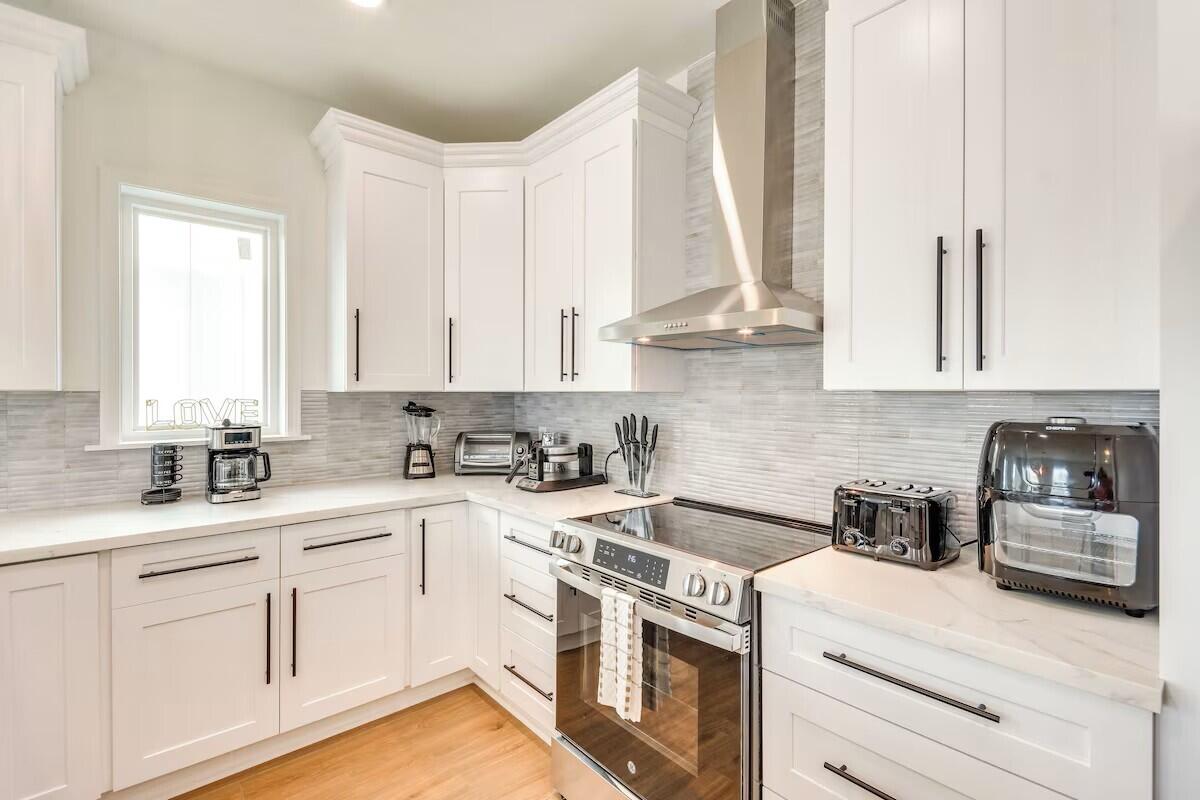 7349 Grand Navarre Bldv Boulevard Navarre FL 32566