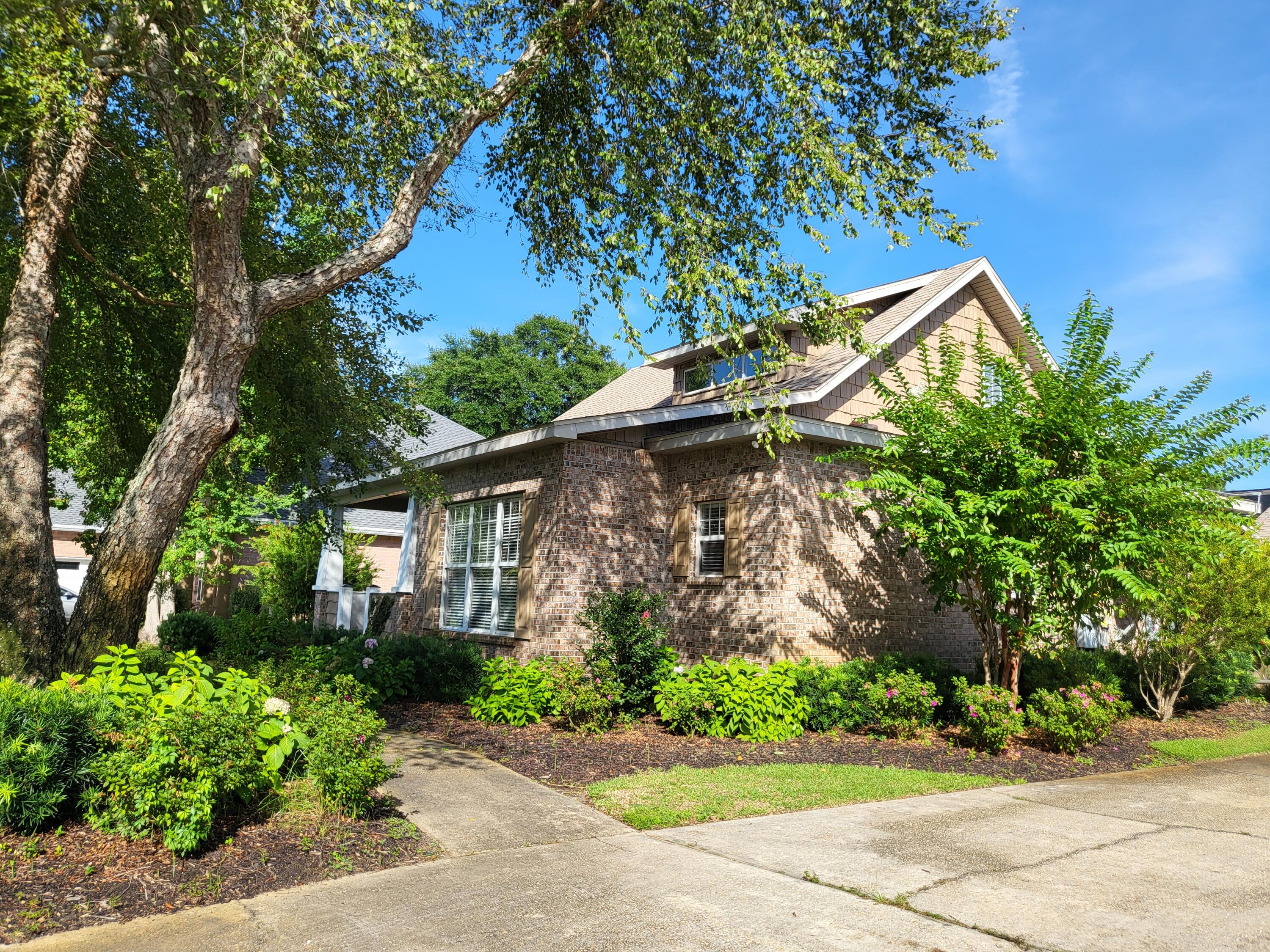 16 Shalimar Drive Shalimar FL 32579