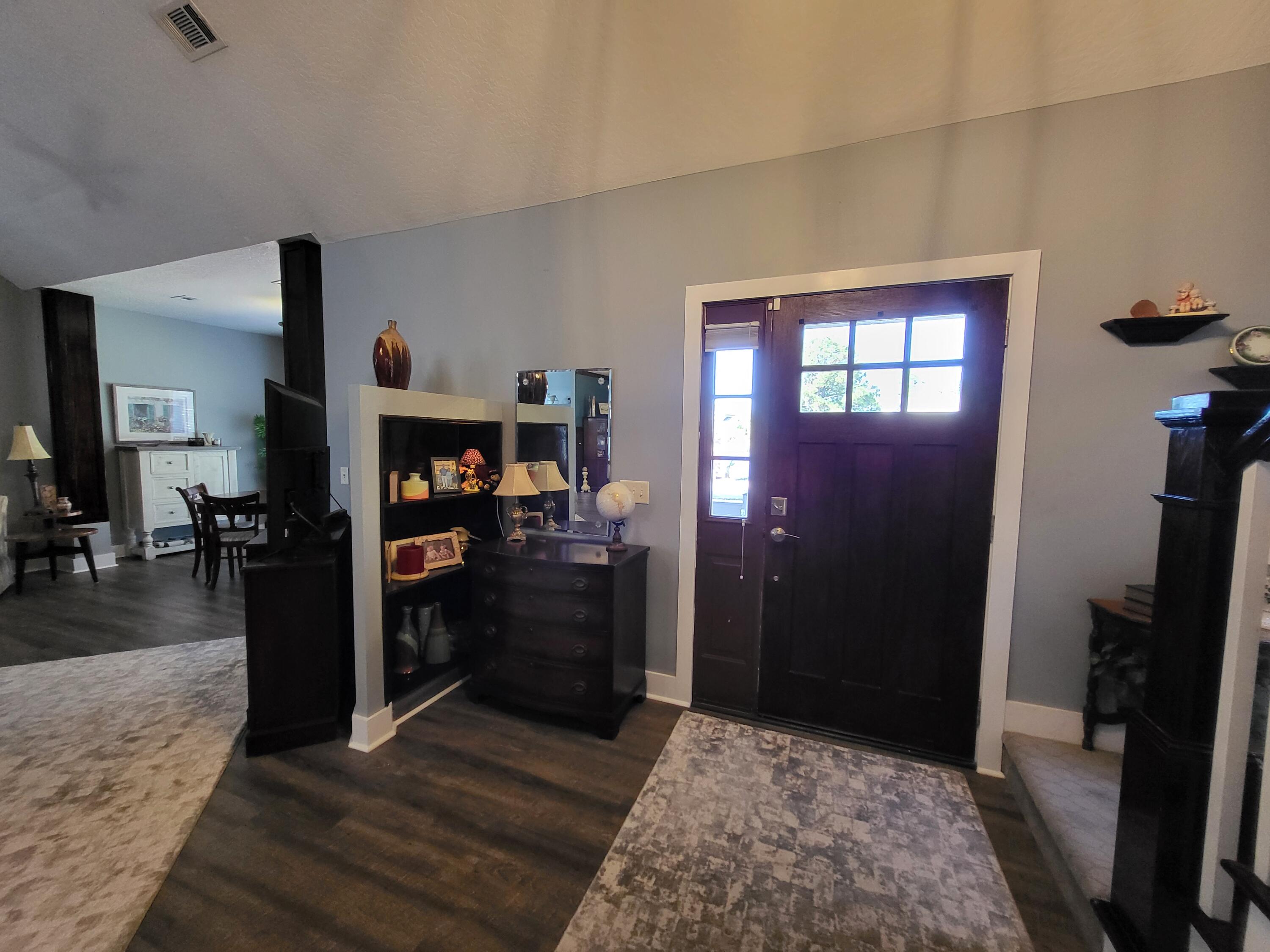 16 Shalimar Drive Shalimar FL 32579