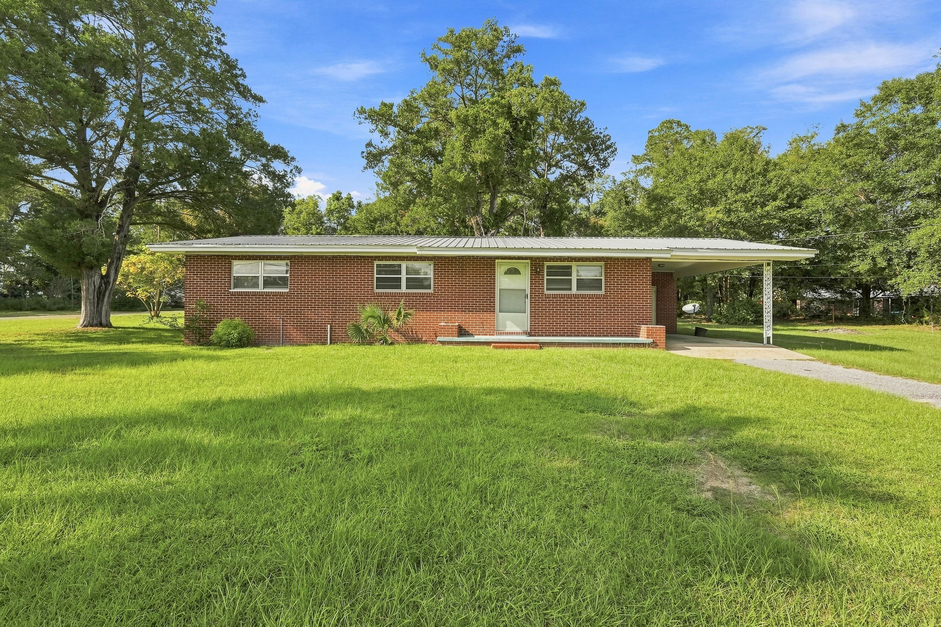 301 E Minnesota Avenue Bonifay FL 32425
