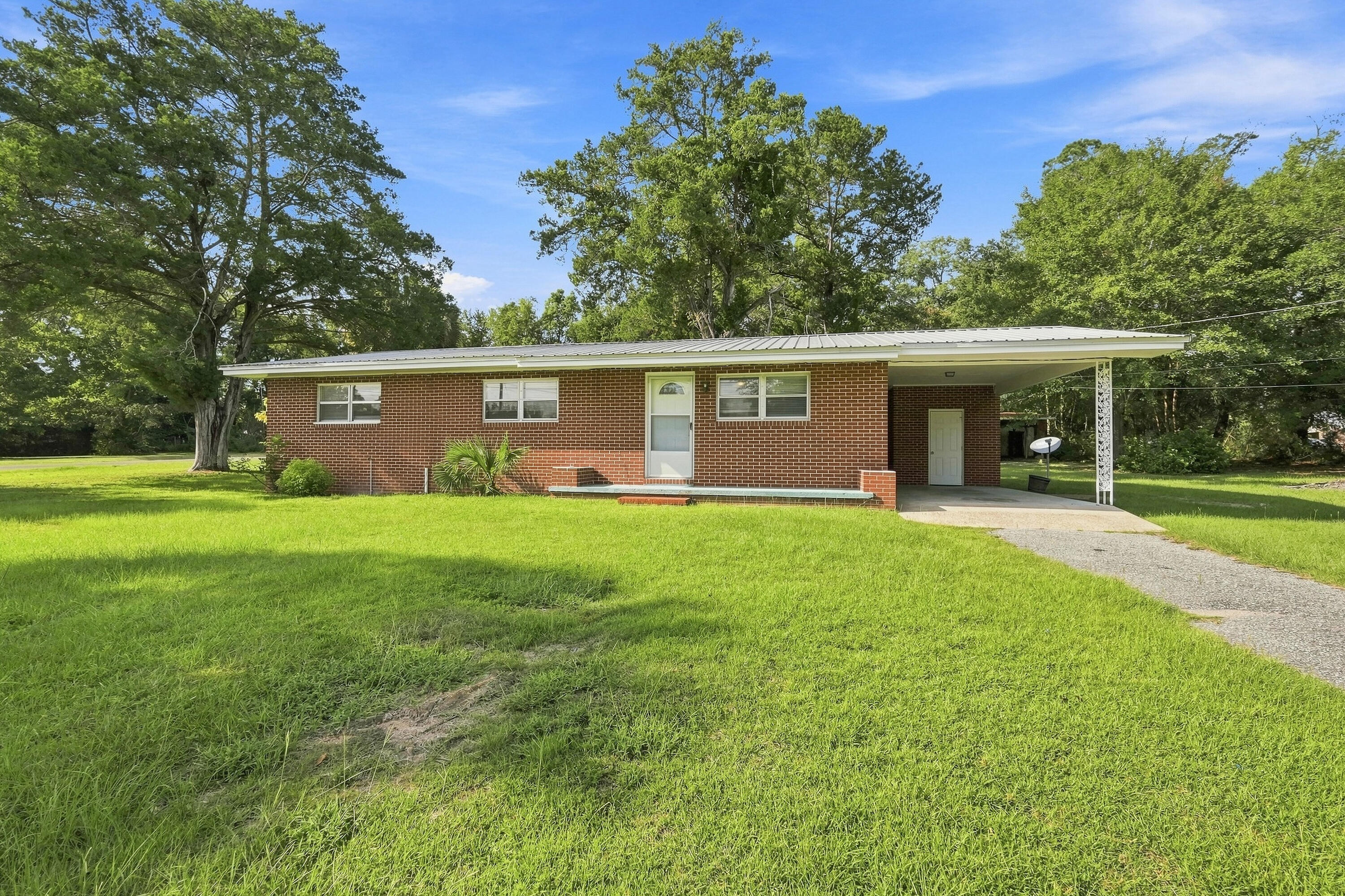 301 E Minnesota Avenue Bonifay FL 32425