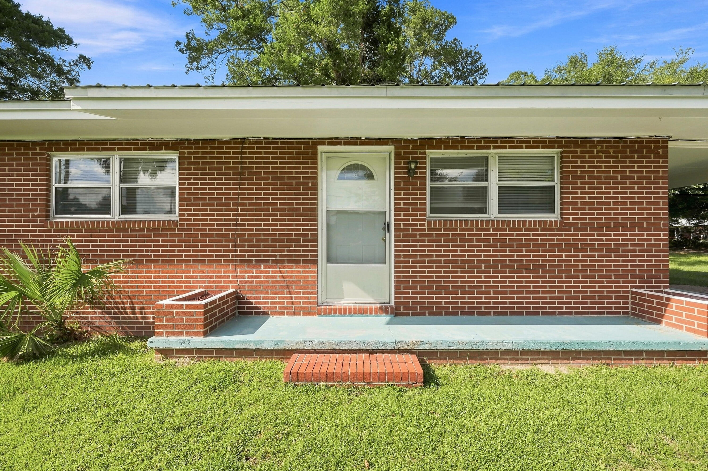 301 E Minnesota Avenue Bonifay FL 32425