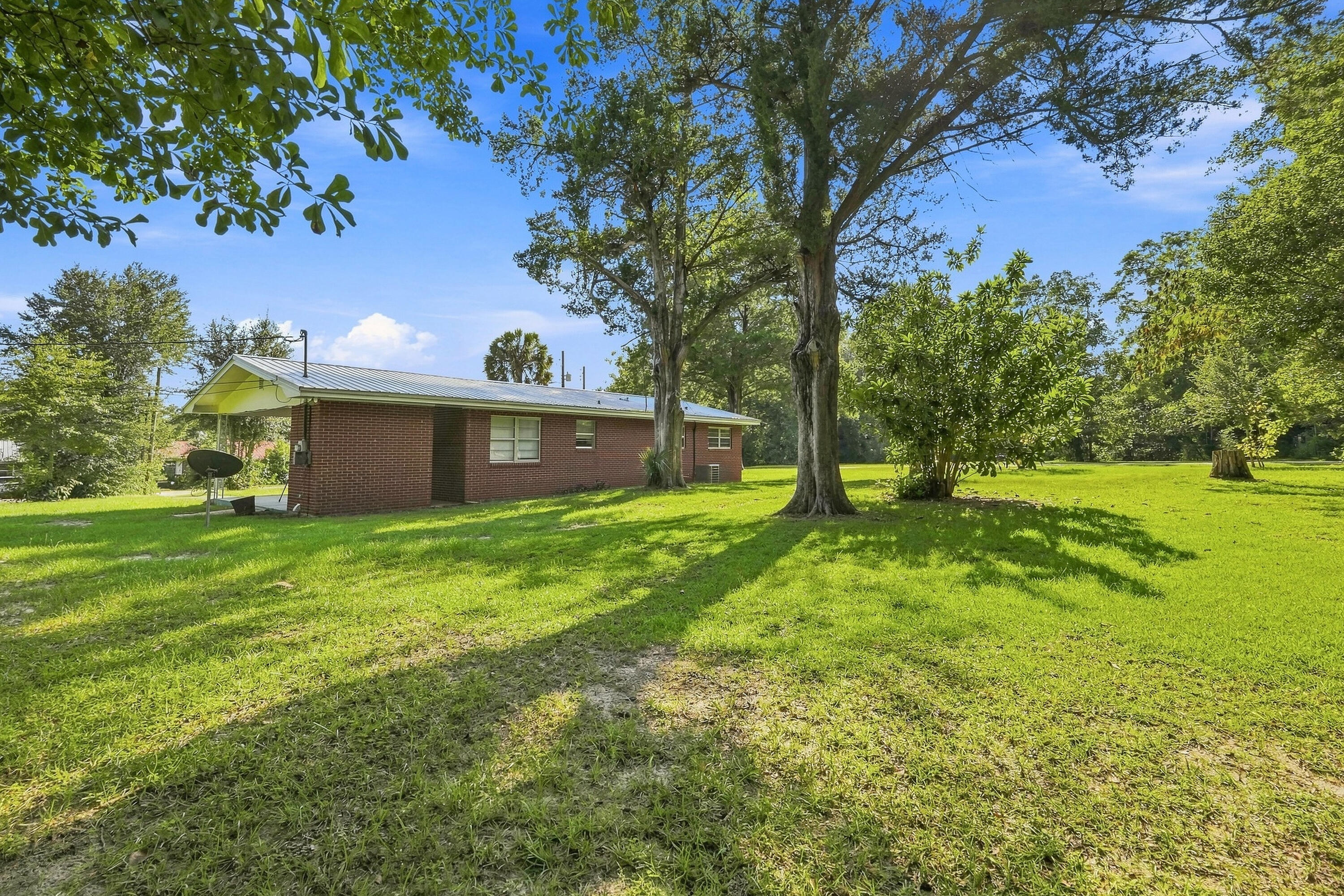 301 E Minnesota Avenue Bonifay FL 32425