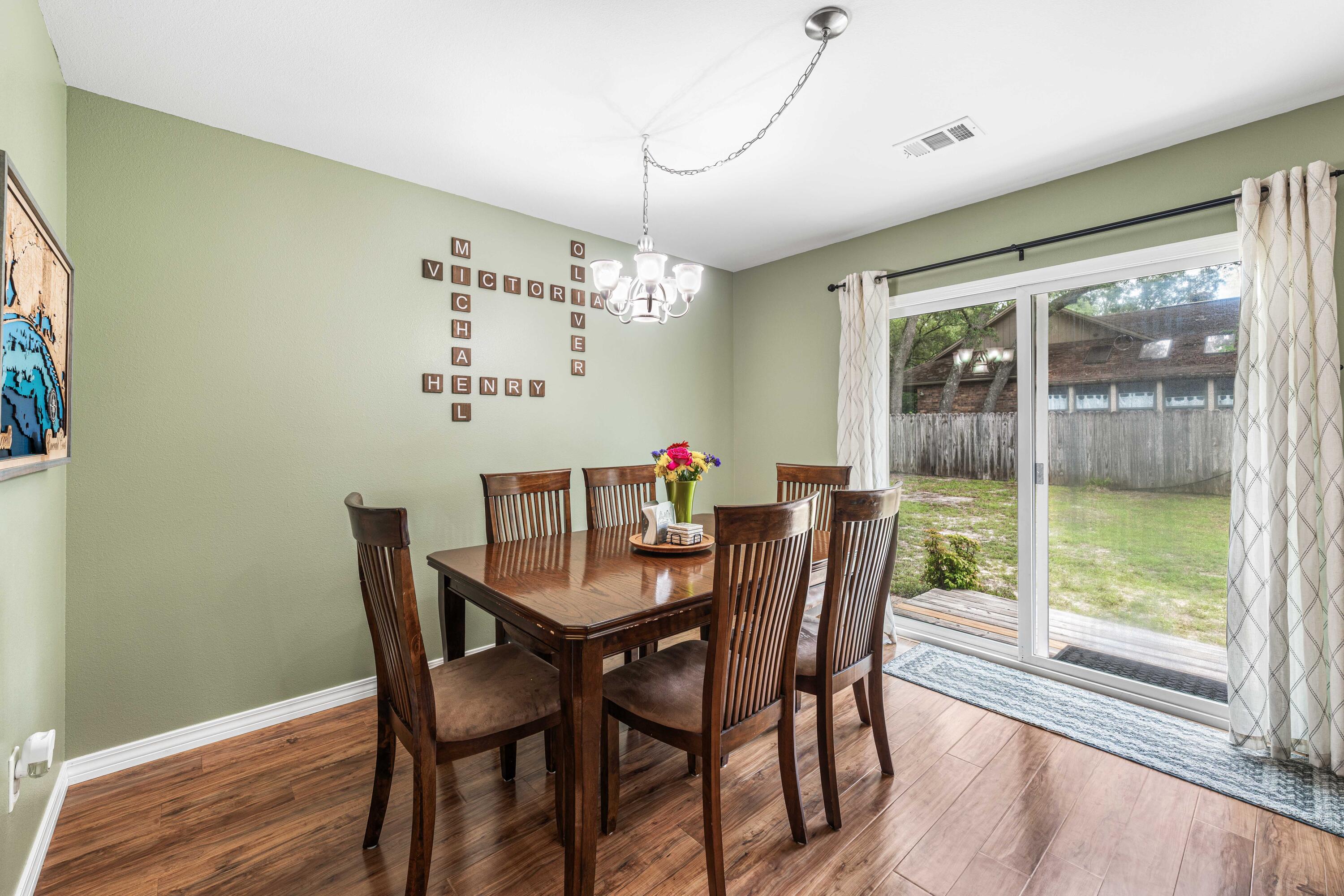 600 E Greenwood Cove Niceville FL 32578