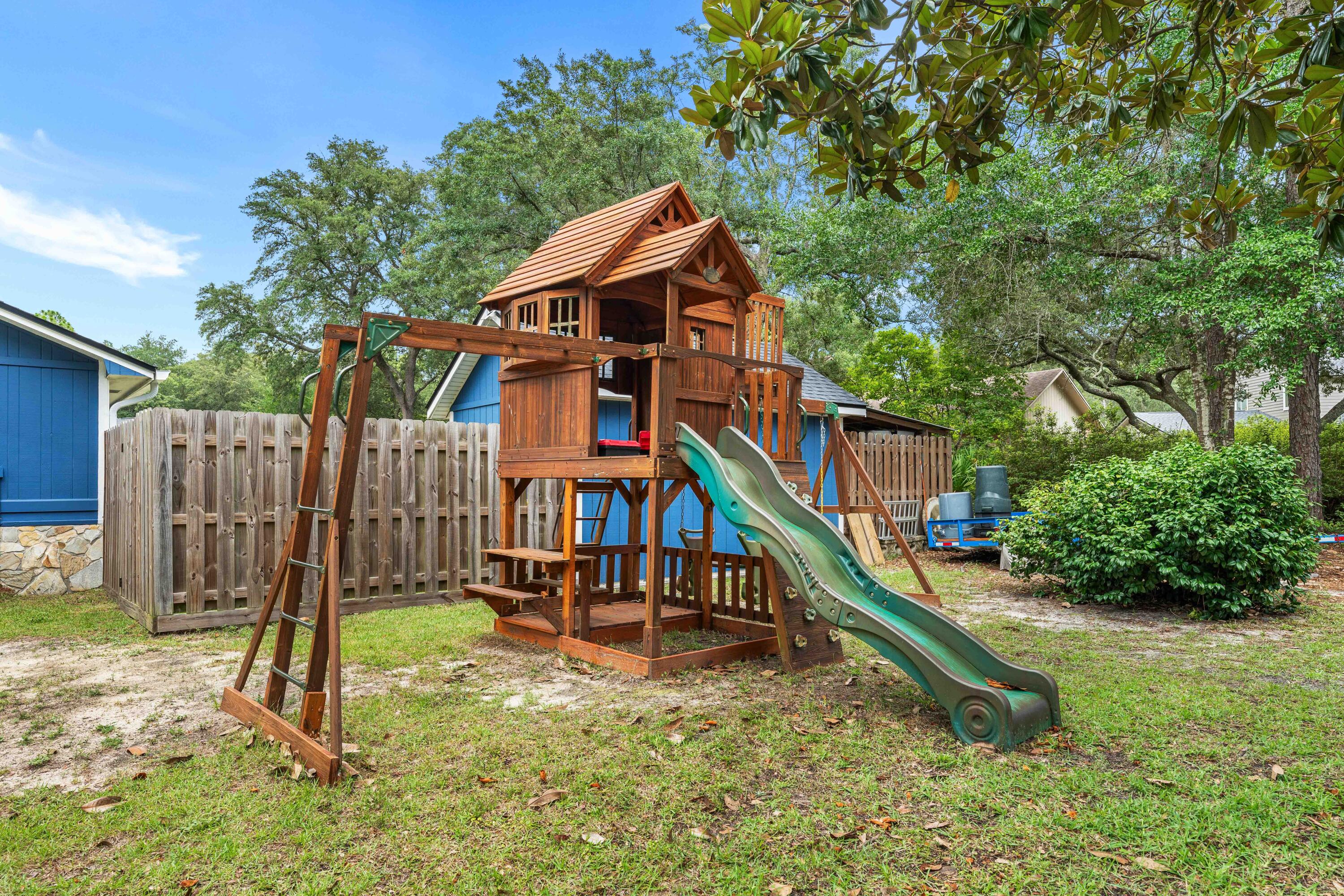 600 E Greenwood Cove Niceville FL 32578