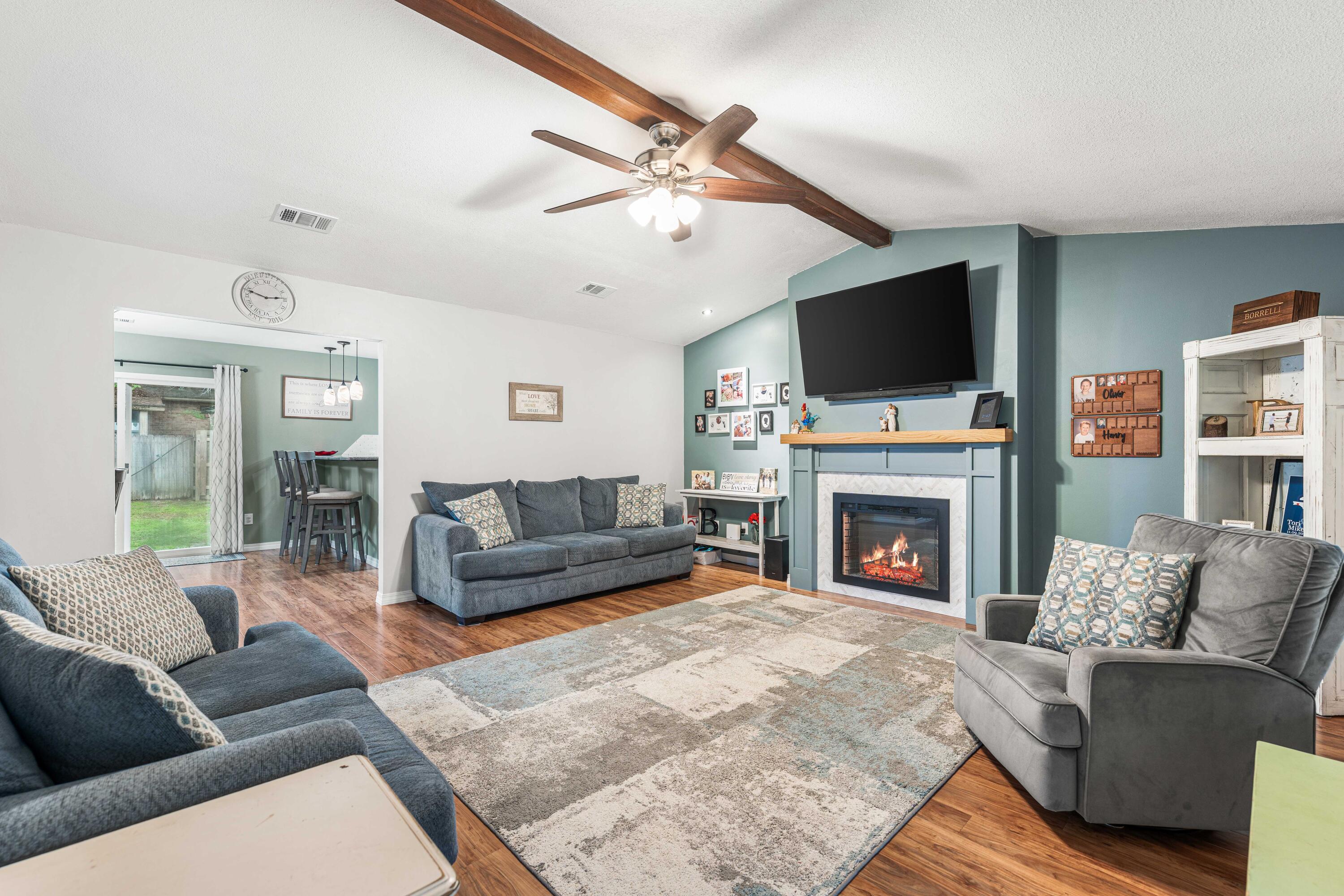 600 E Greenwood Cove Niceville FL 32578