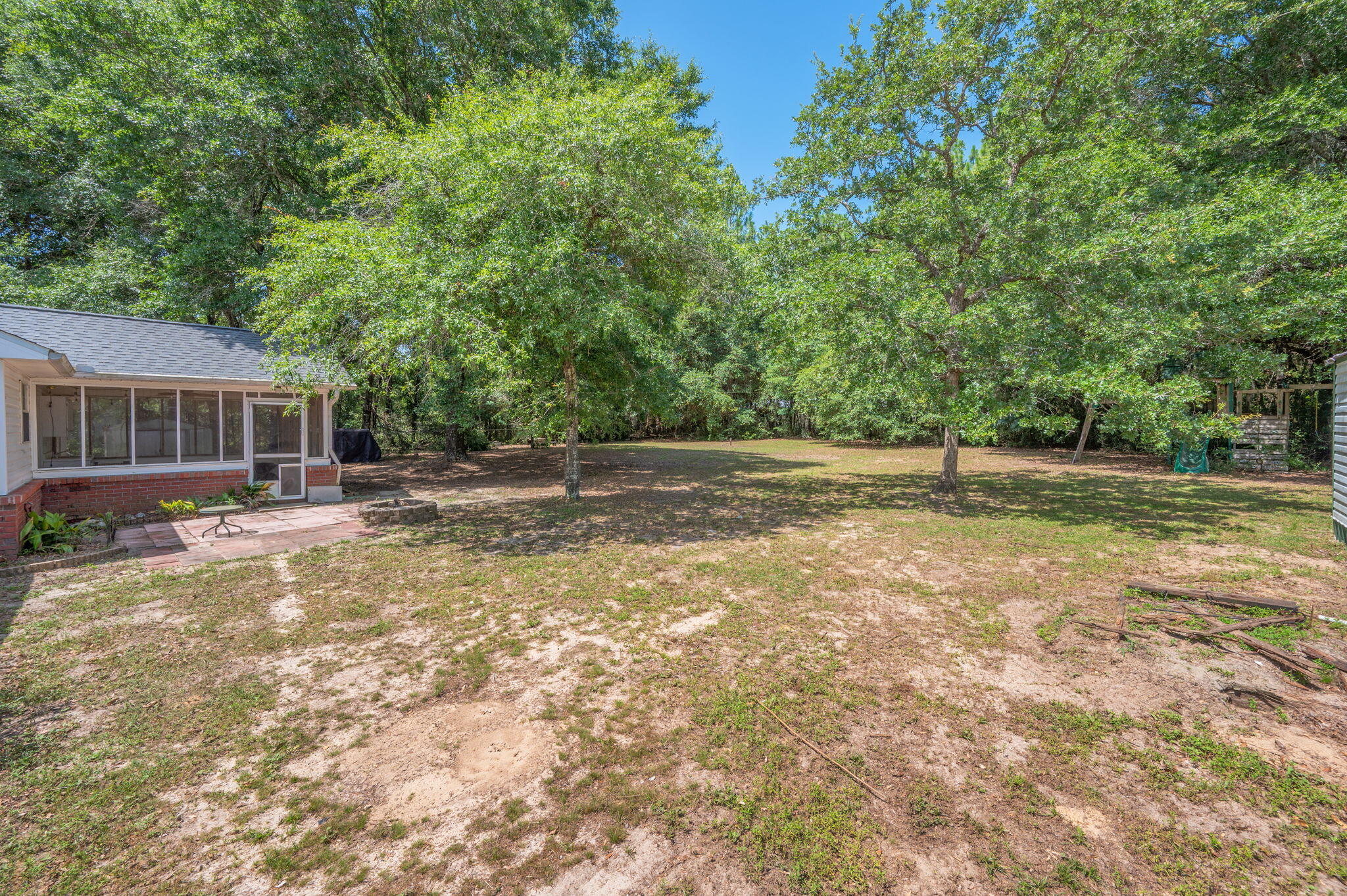 6014 Robin Road Crestview FL 32539