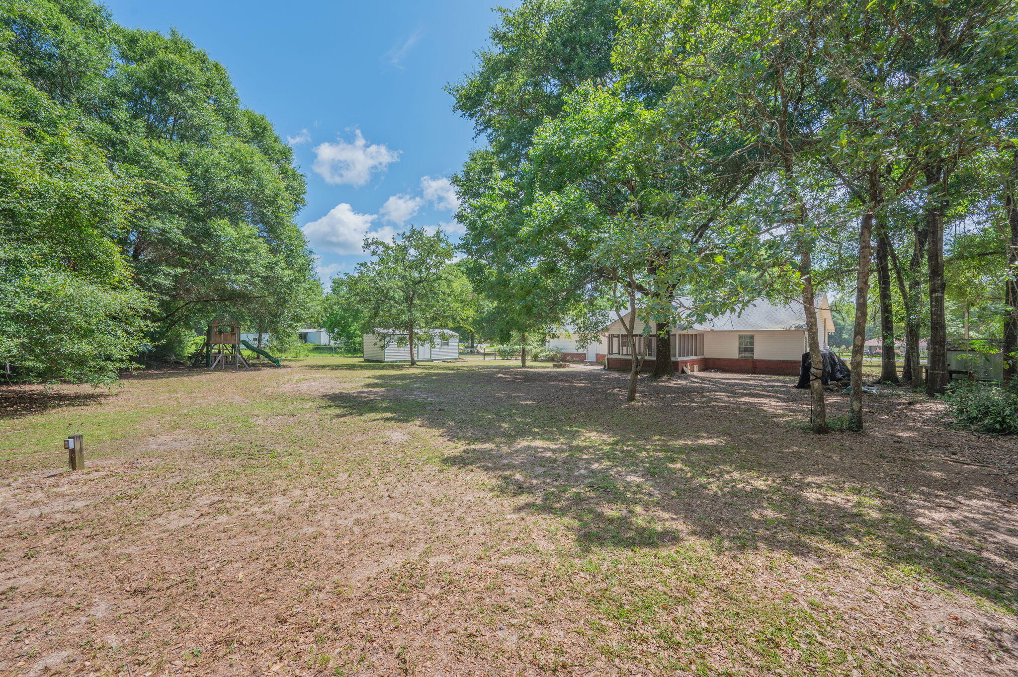 6014 Robin Road Crestview FL 32539