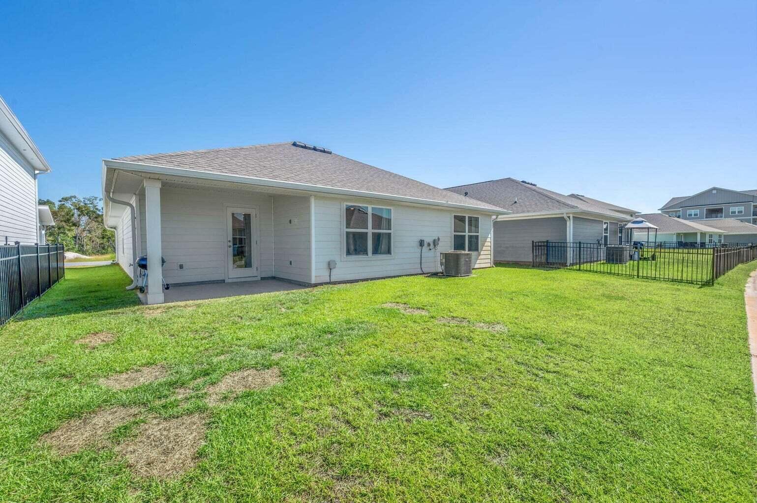 103 Riverwalk Circle Freeport FL 32439