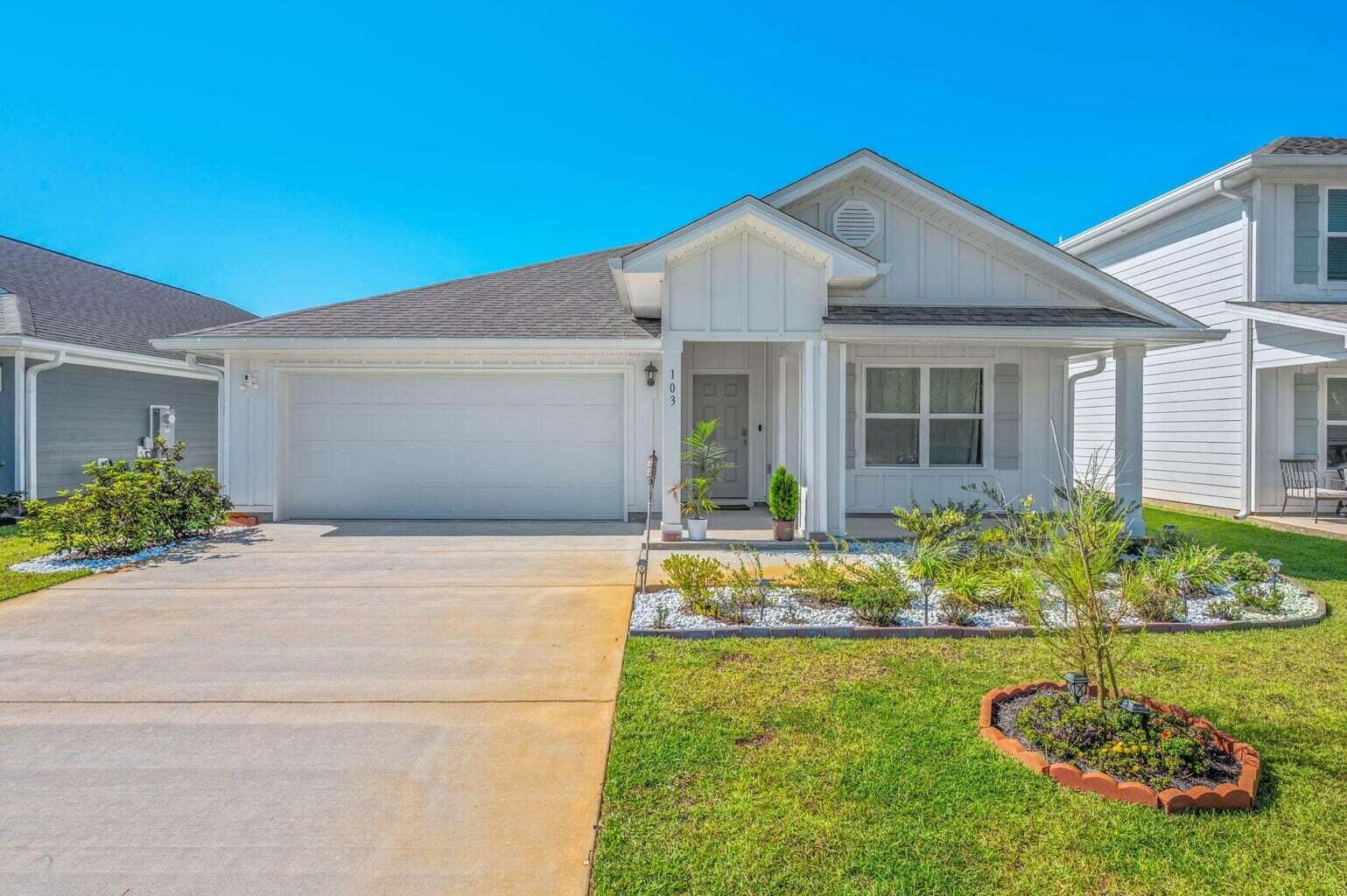 103 Riverwalk Circle Freeport FL 32439