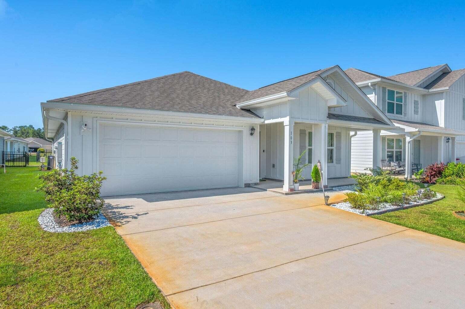 103 Riverwalk Circle Freeport FL 32439