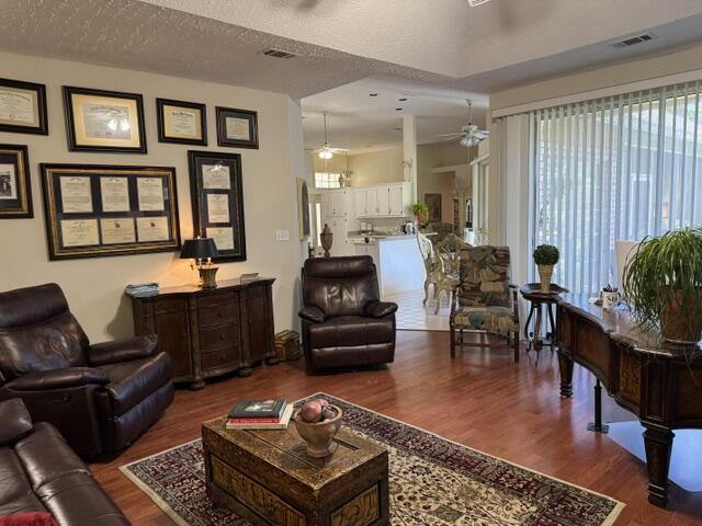 5015 Skylark Court Pensacola FL 32505