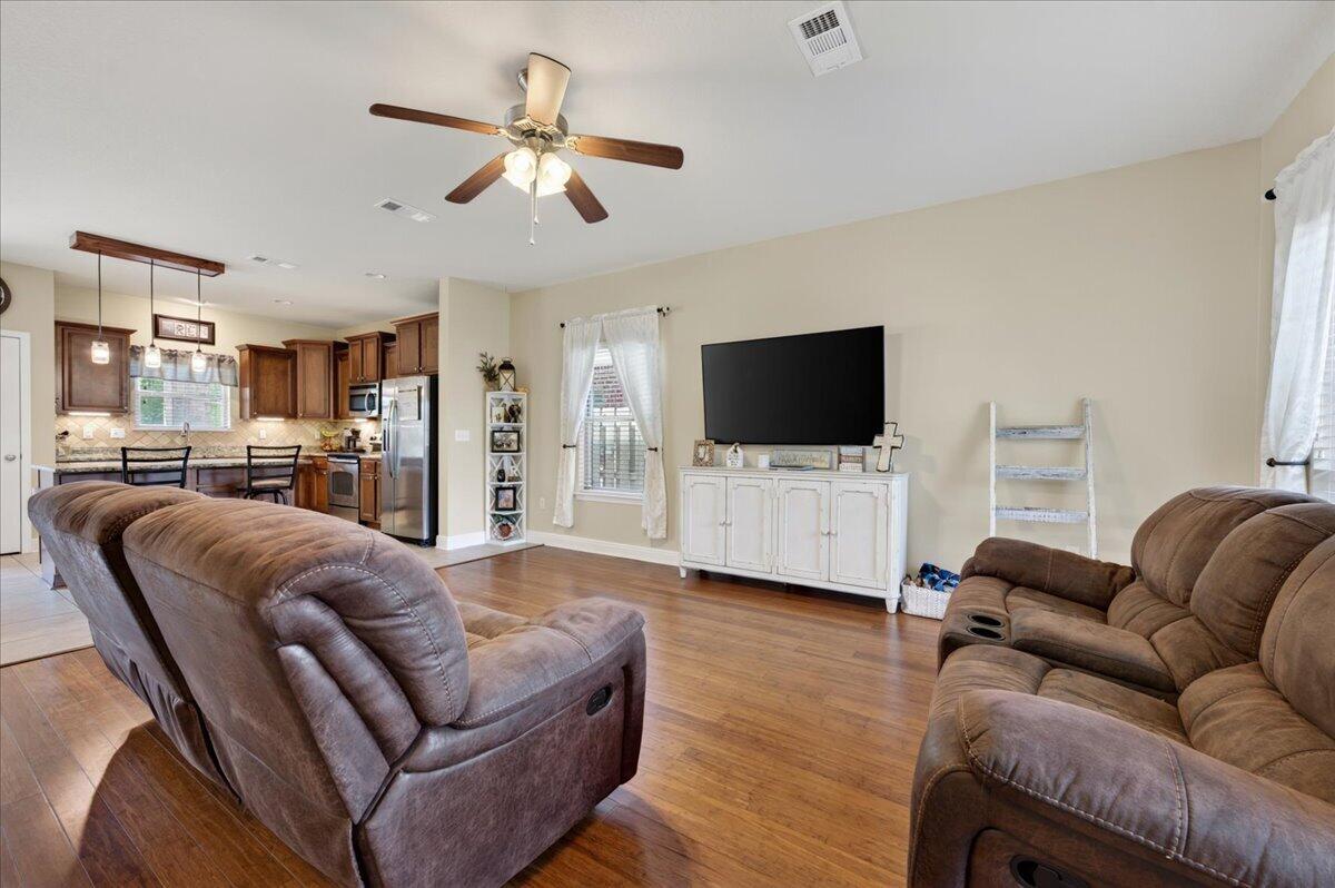 1819 Waterford Sound Boulevard Gulf Breeze FL 32563