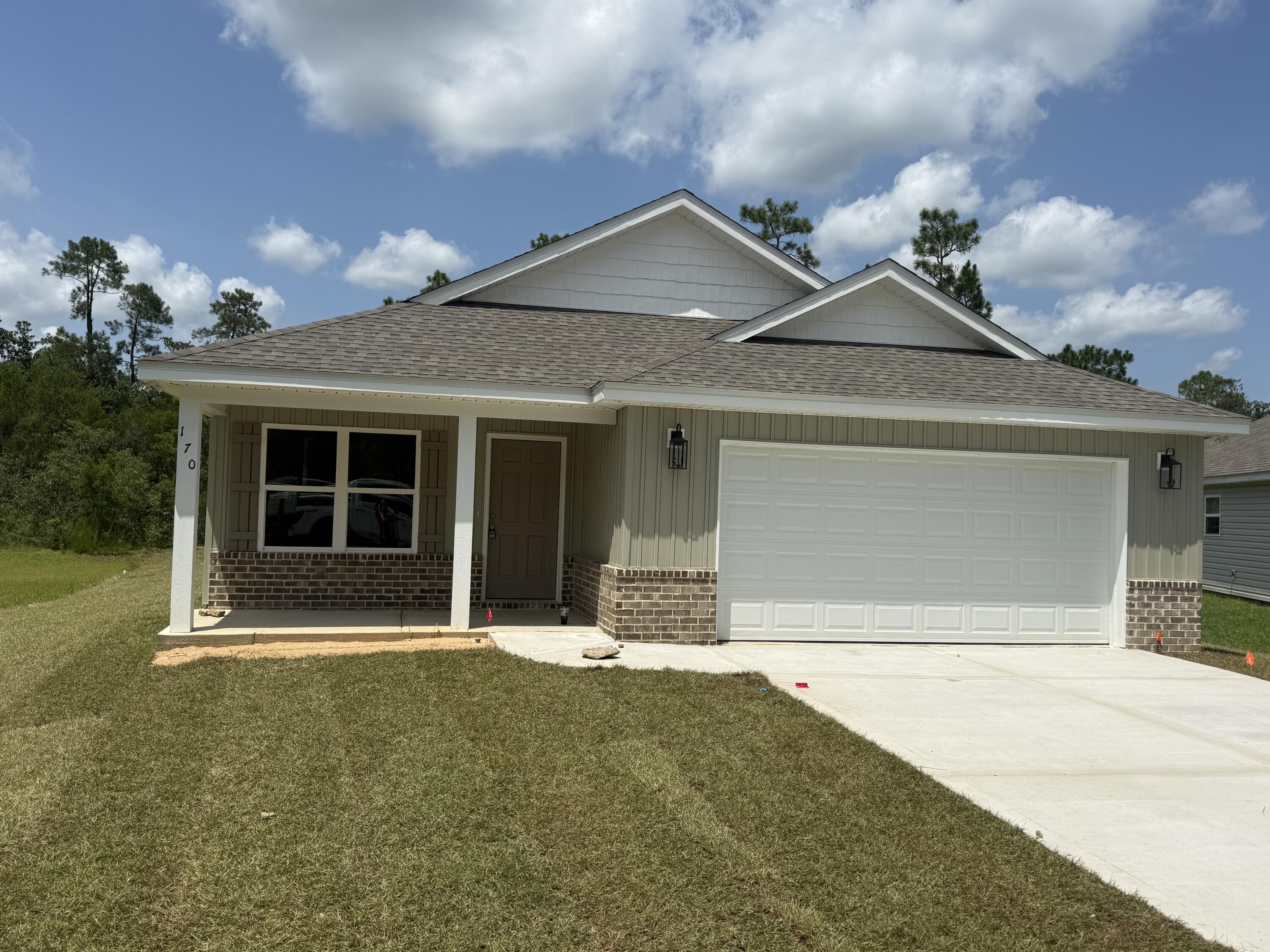 DeFuniak Springs FL, 170 Pfitzer Court