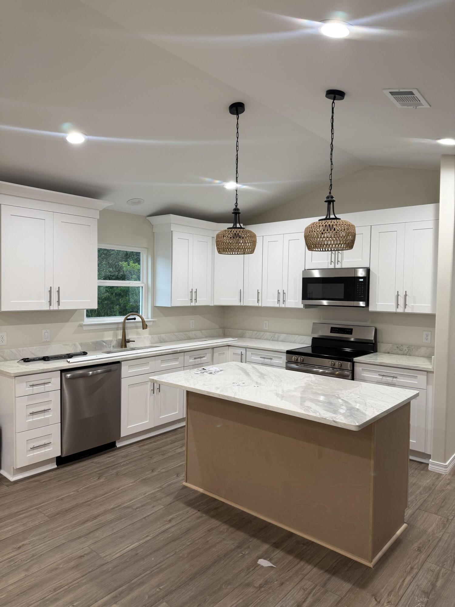 170 Pfitzer Court Defuniak Springs FL 32433