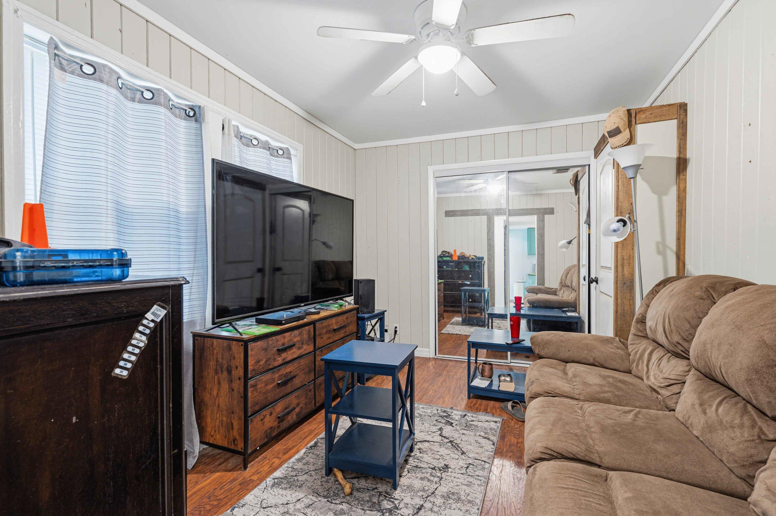 19 SW Comet Street Fort Walton Beach FL 32548