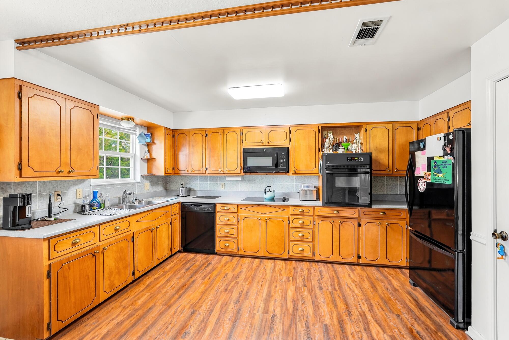 585 E Huckaba Road Defuniak Springs FL 32435