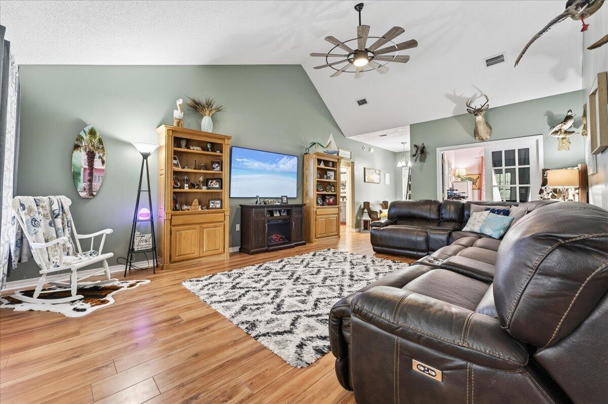 127 Fairway Drive Crestview FL 32536