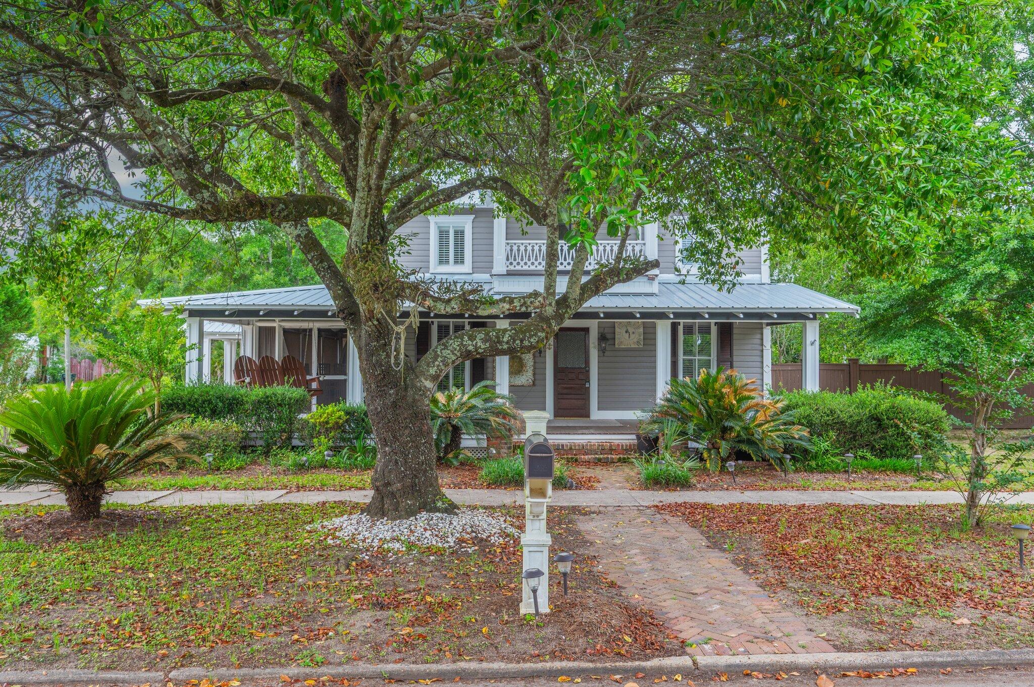 54 Plateau Avenue Defuniak Springs FL 32435