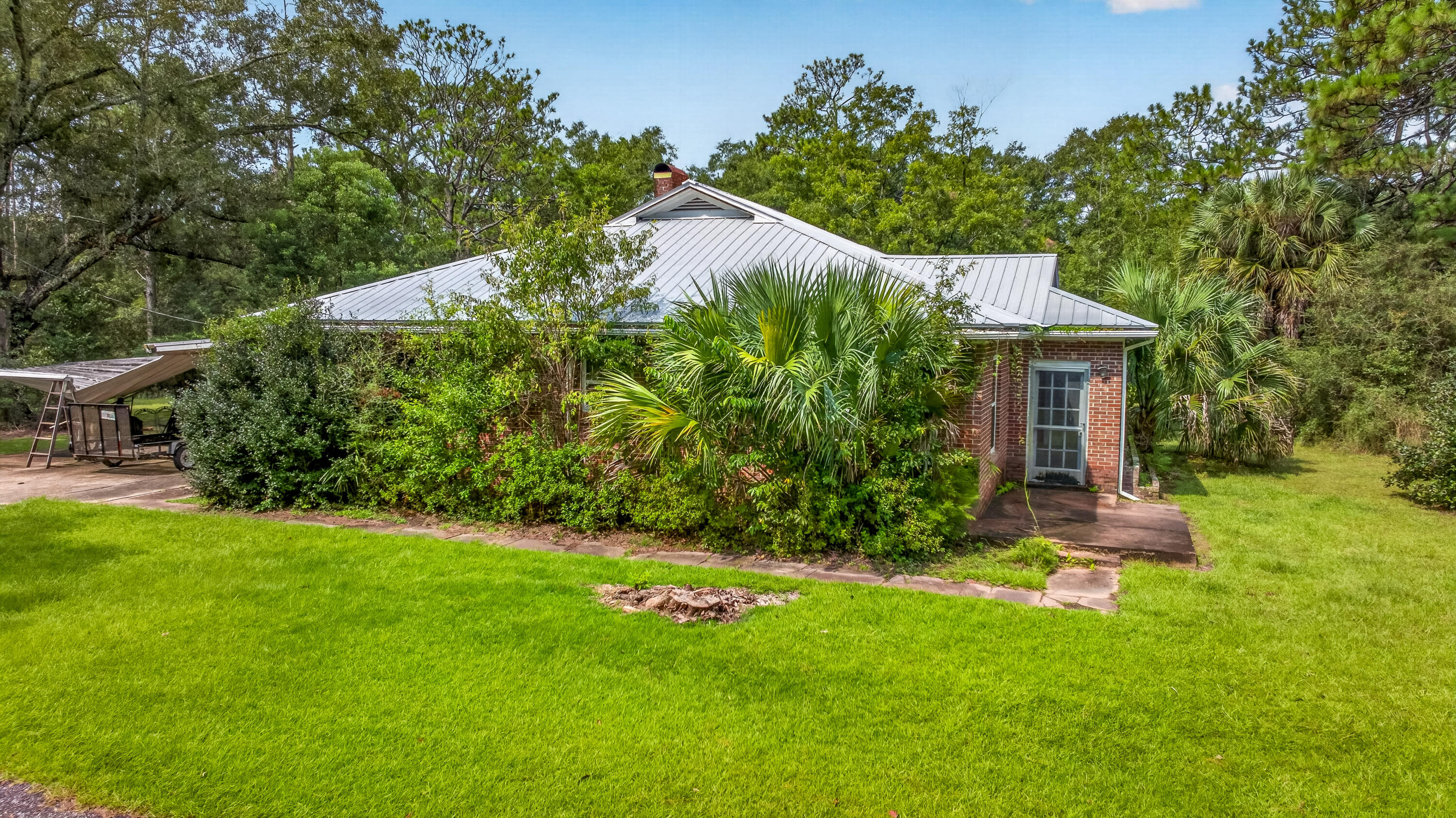 1694 Co Hwy 280a Defuniak Springs FL 32435