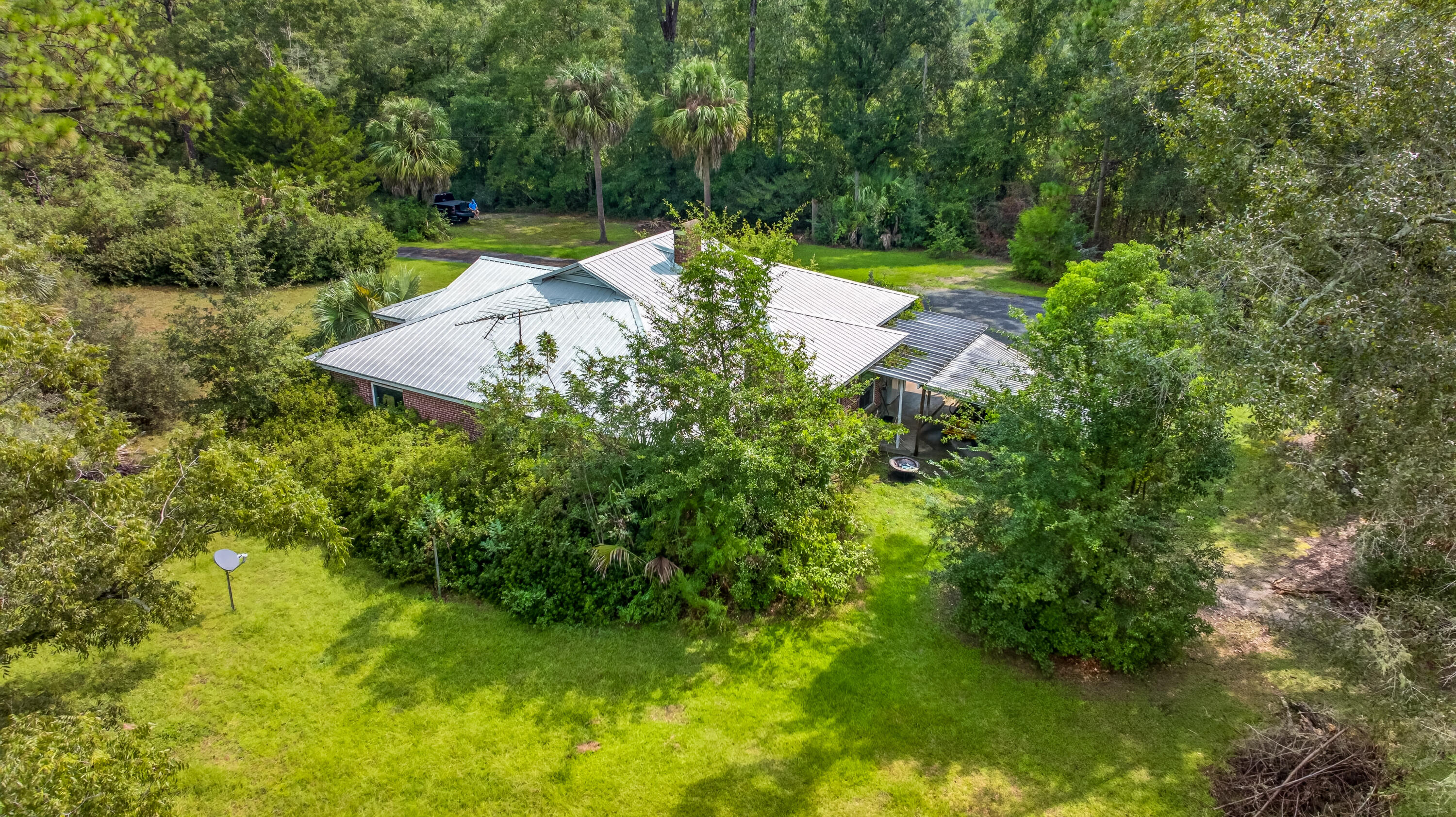 1694 Co Hwy 280a Defuniak Springs FL 32435