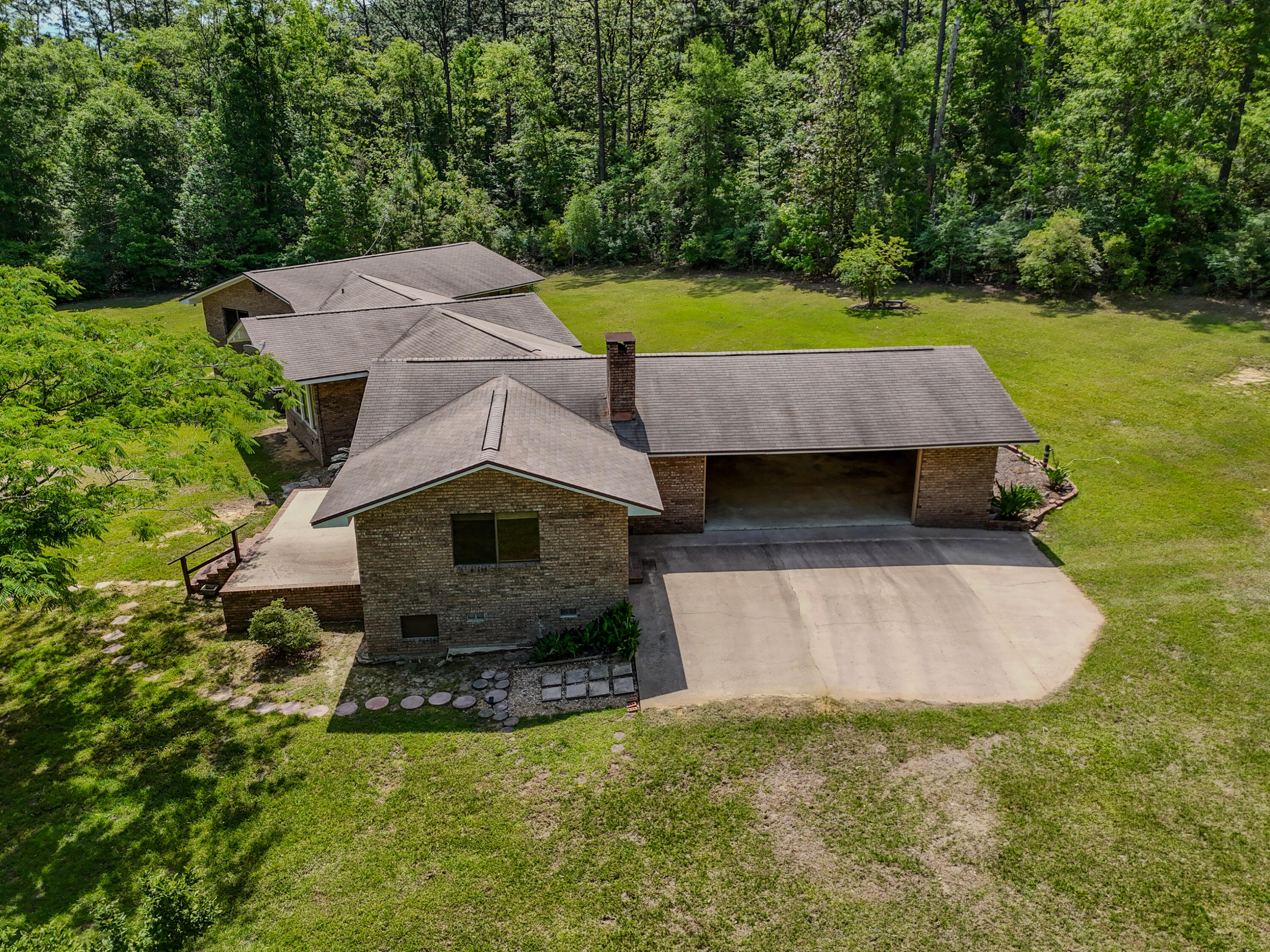 1186 Pine Forest Road Chipley FL 32428