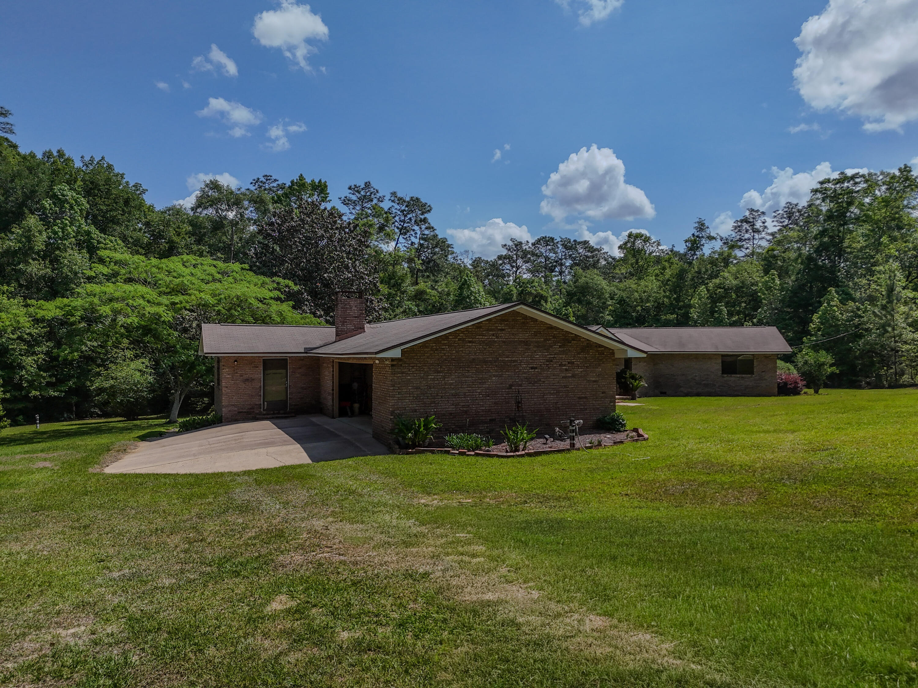 1186 Pine Forest Road Chipley FL 32428