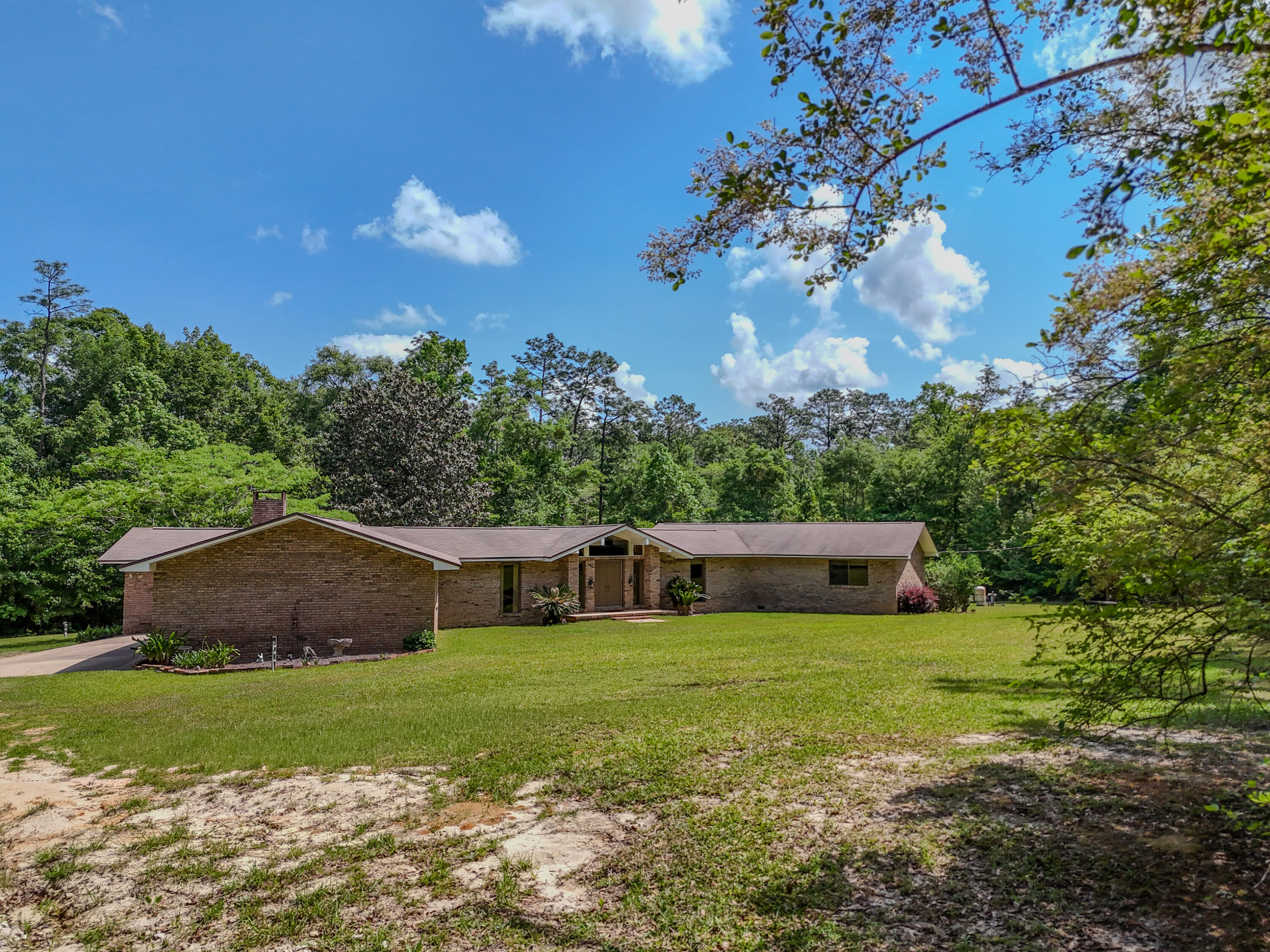 1186 Pine Forest Road Chipley FL 32428