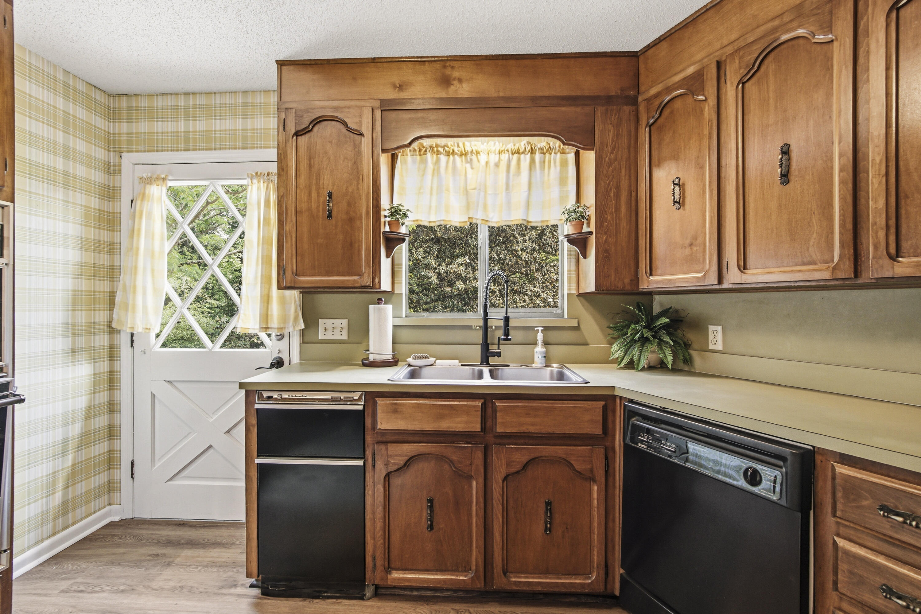 1186 Pine Forest Road Chipley FL 32428