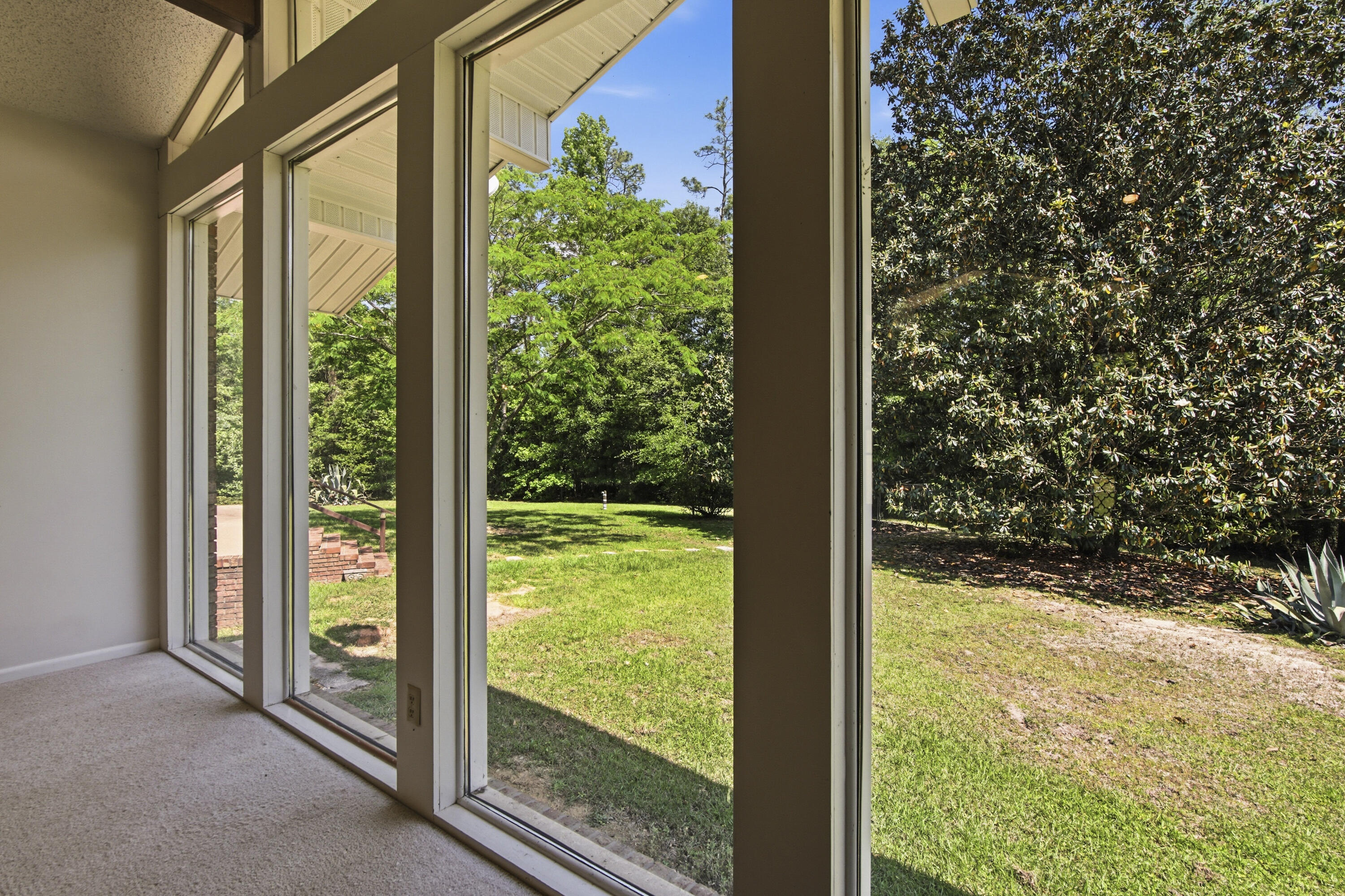 1186 Pine Forest Road Chipley FL 32428
