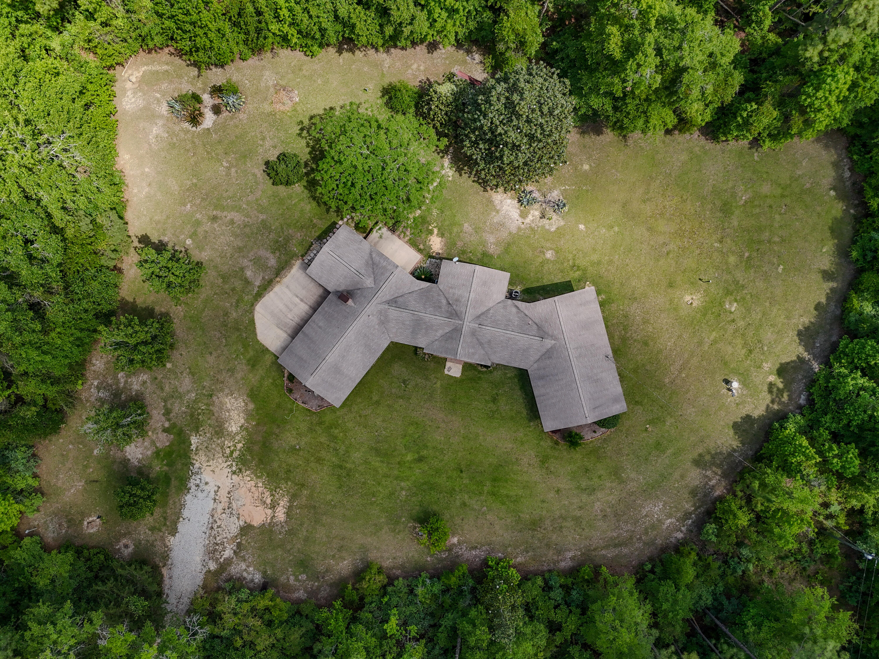 1186 Pine Forest Road Chipley FL 32428