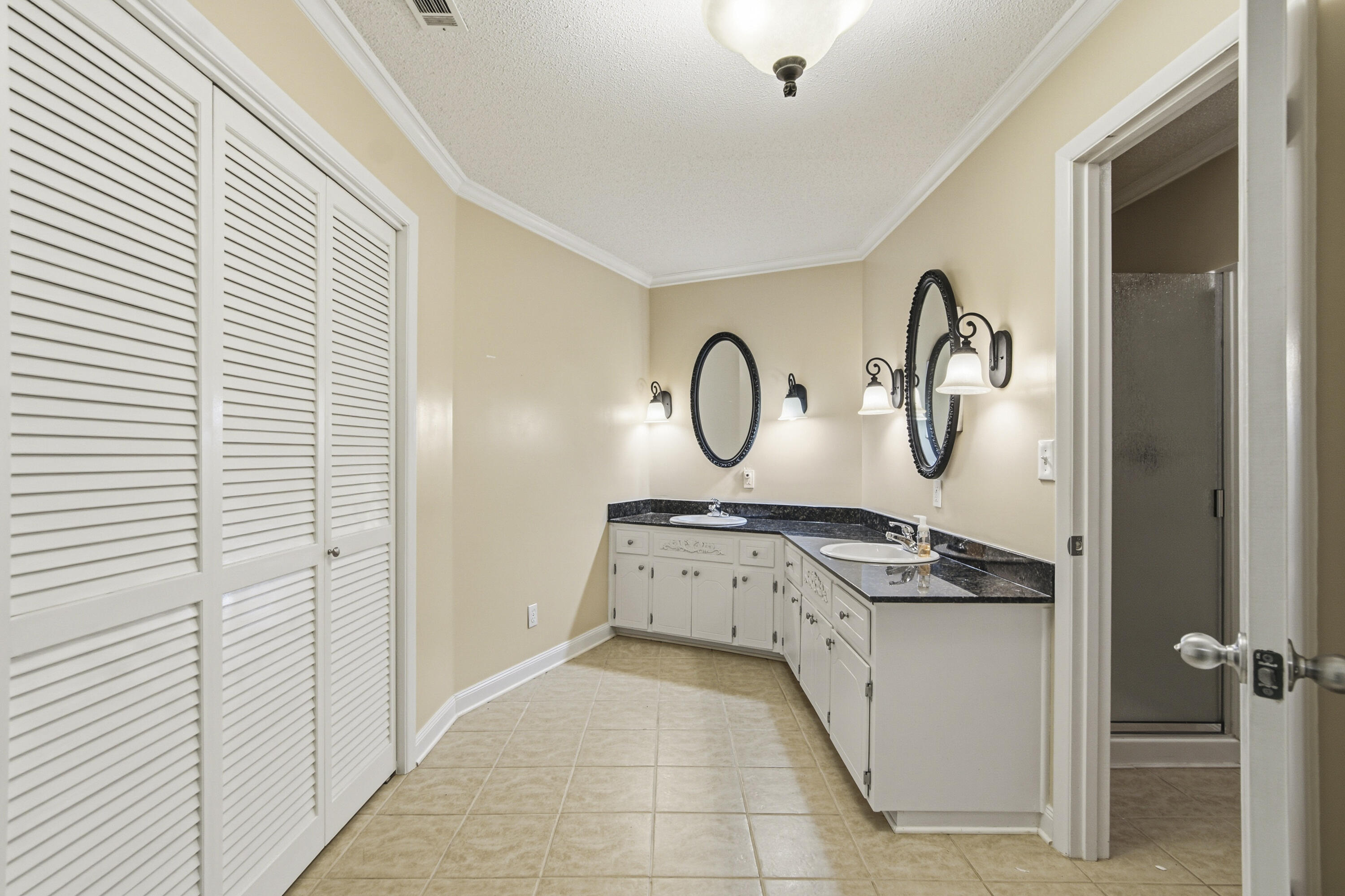 1186 Pine Forest Road Chipley FL 32428
