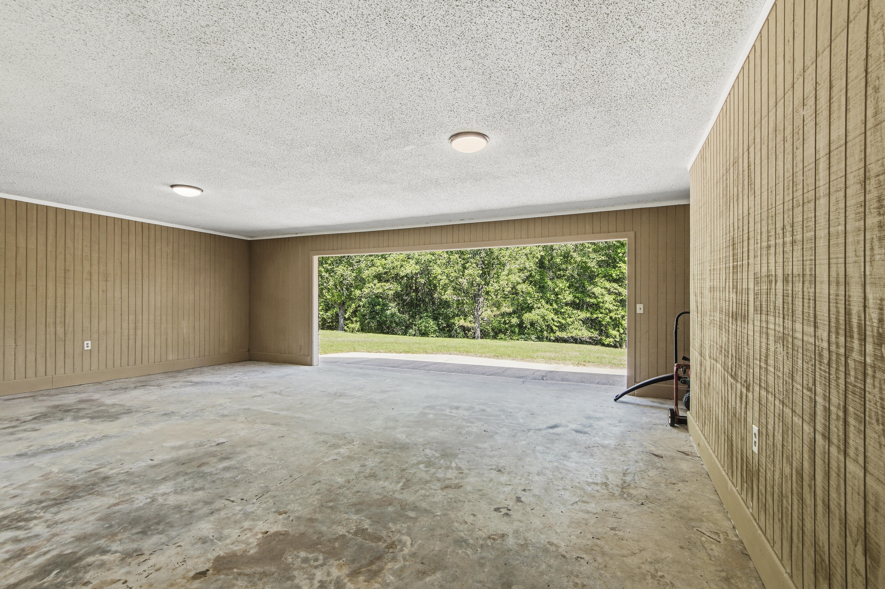 1186 Pine Forest Road Chipley FL 32428