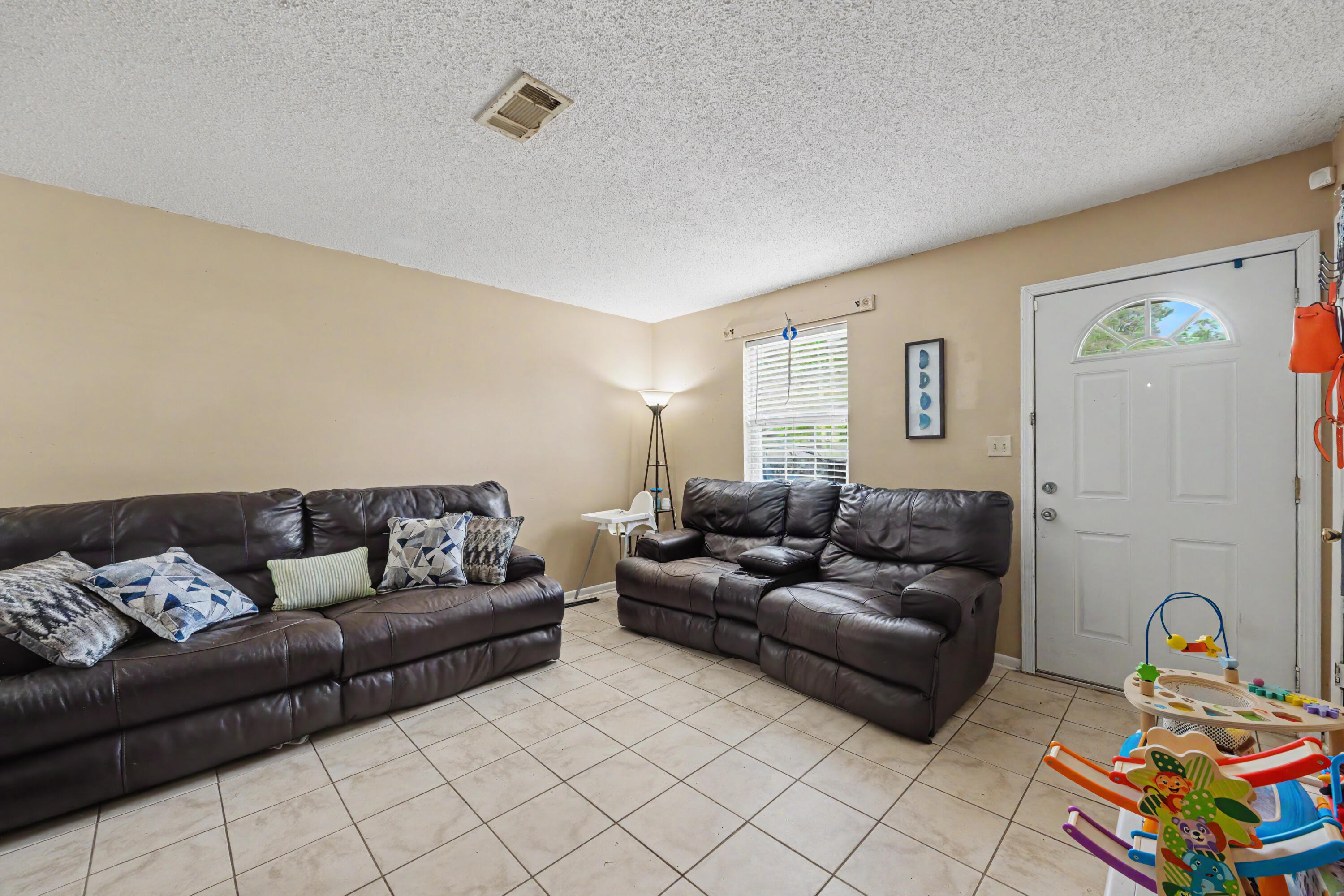 4637 Dean Drive Pace FL 32571