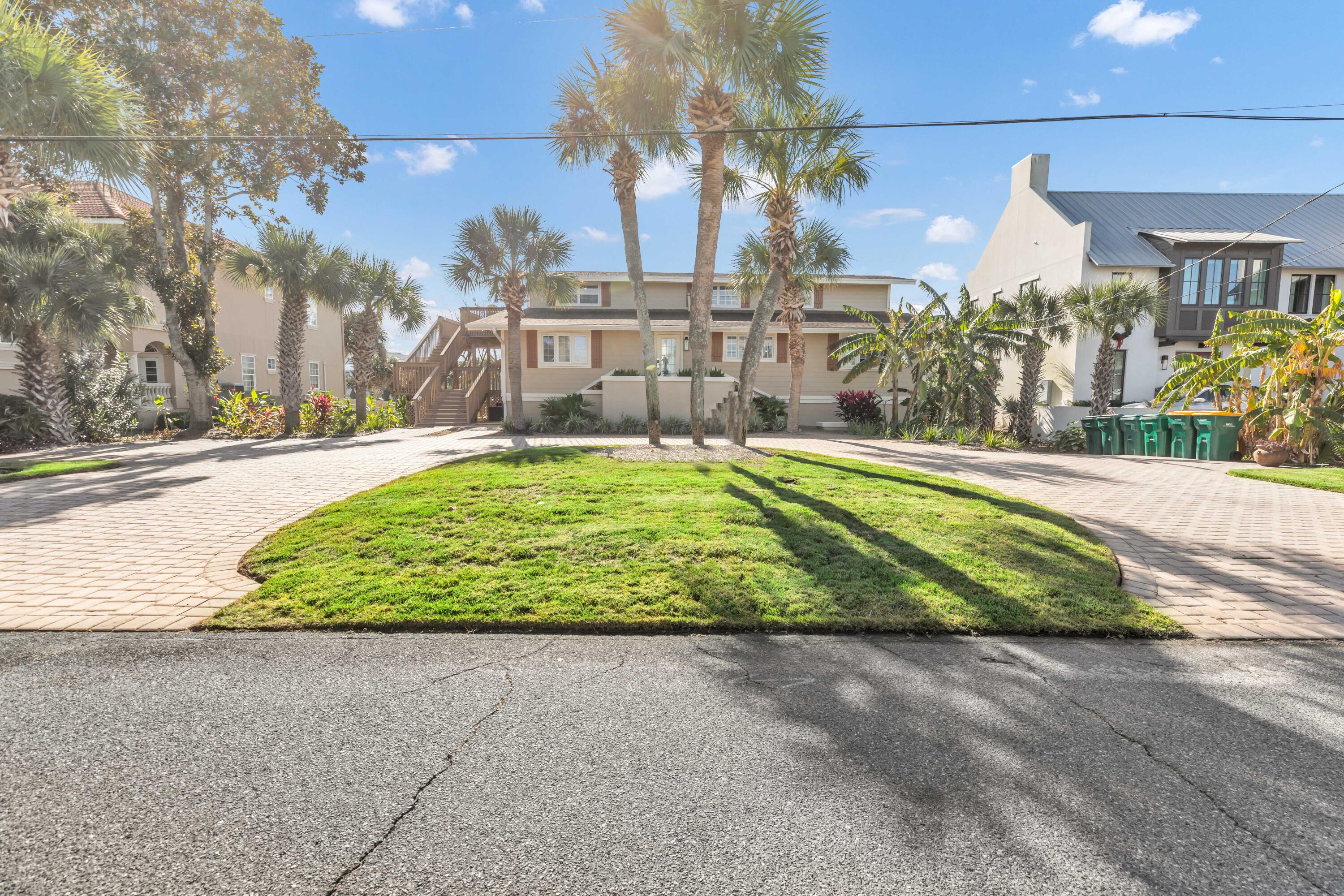 514 Vera Cruz Drive Destin FL 32541