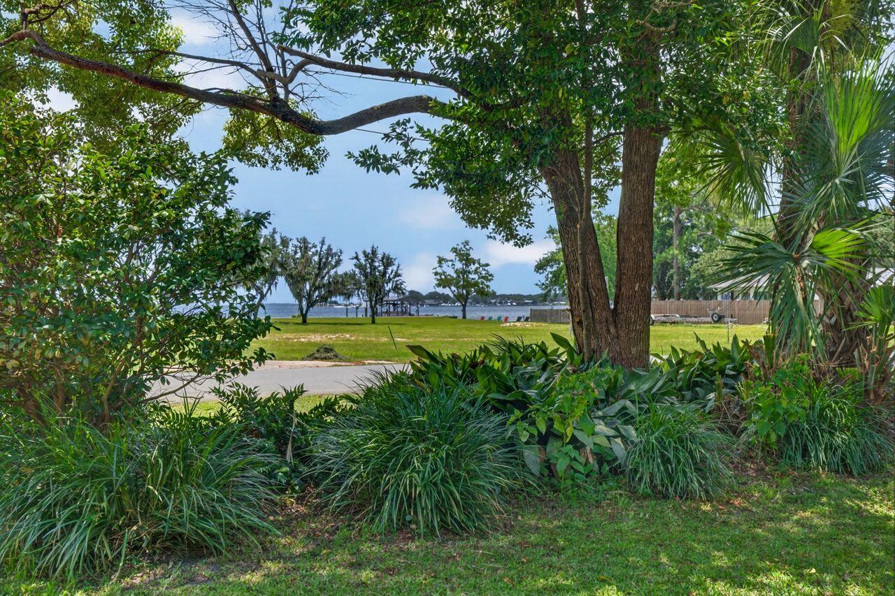 284 NE Beachview Drive Fort Walton Beach FL 32547