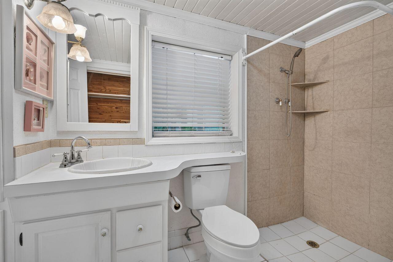 284 NE Beachview Drive Fort Walton Beach FL 32547