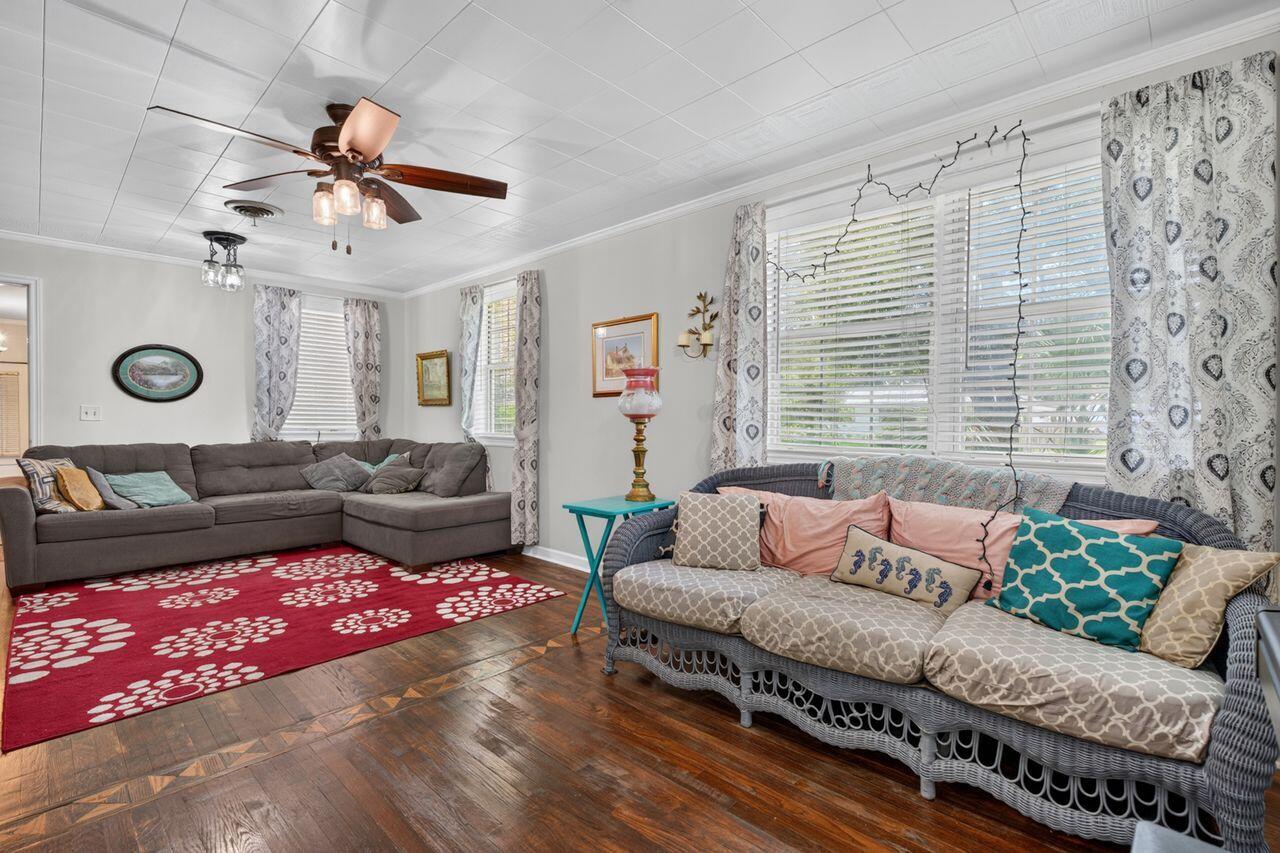 284 NE Beachview Drive Fort Walton Beach FL 32547