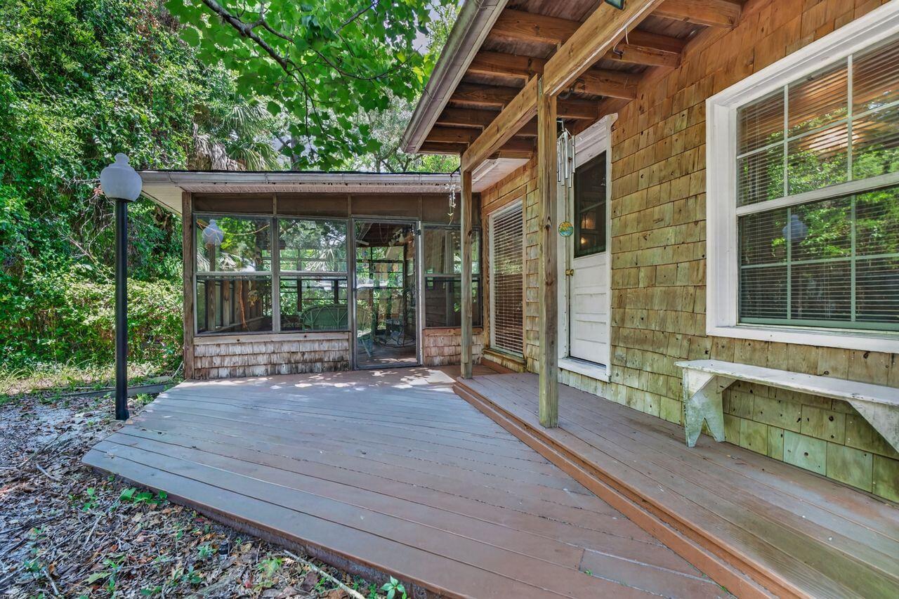 284 NE Beachview Drive Fort Walton Beach FL 32547
